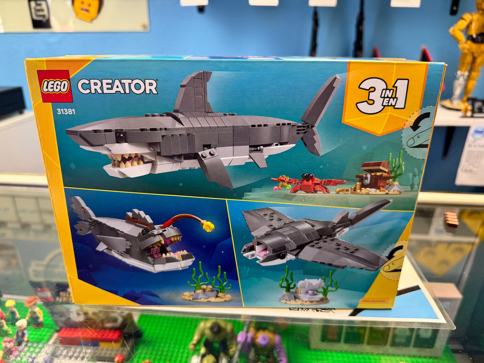 31381 Fierce Shark With Treasure Chest Creator 3 in 1 - Sealed