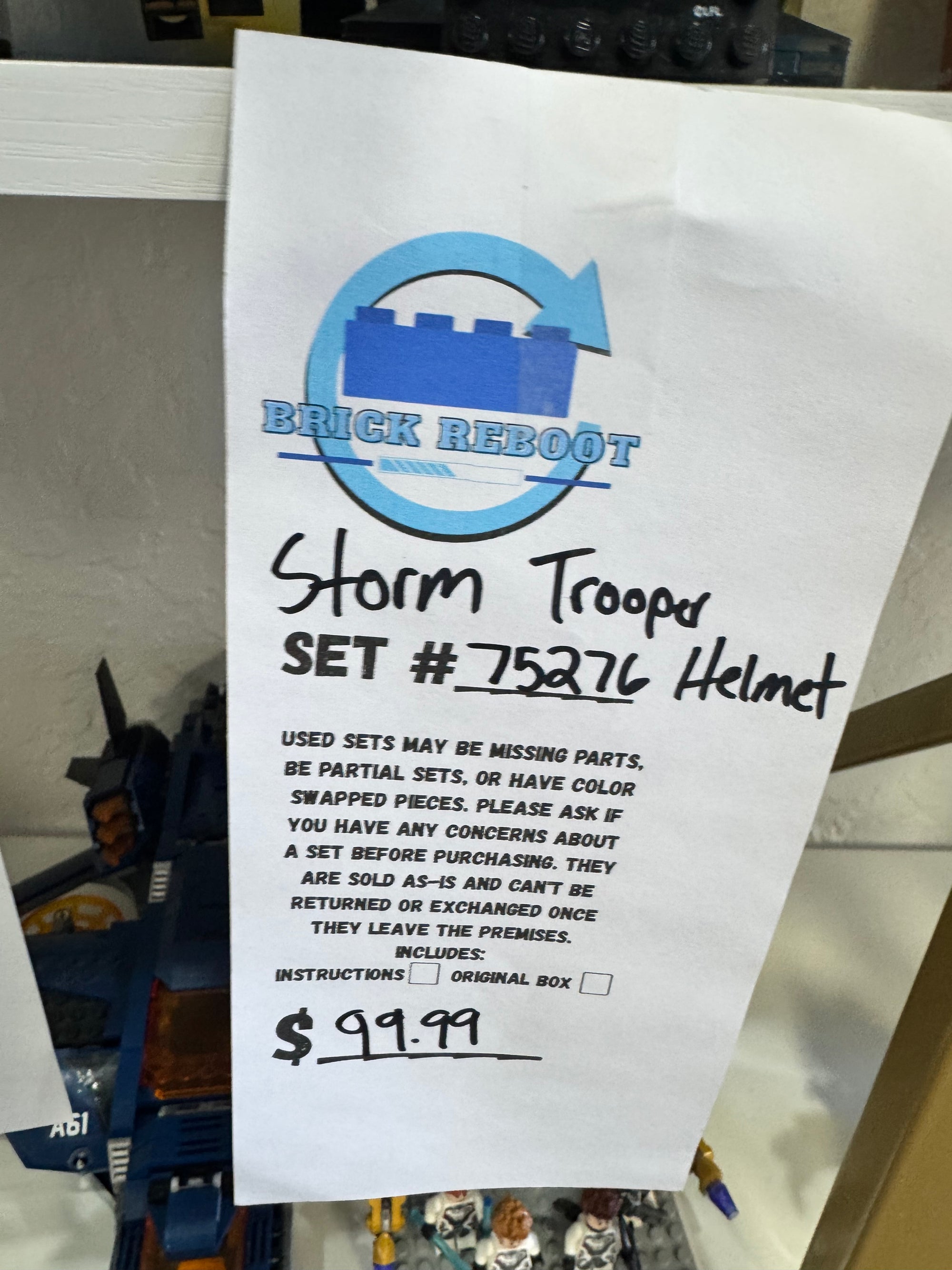 75276 Storm Trooper Helmet (Some Yellowing parts) - Used