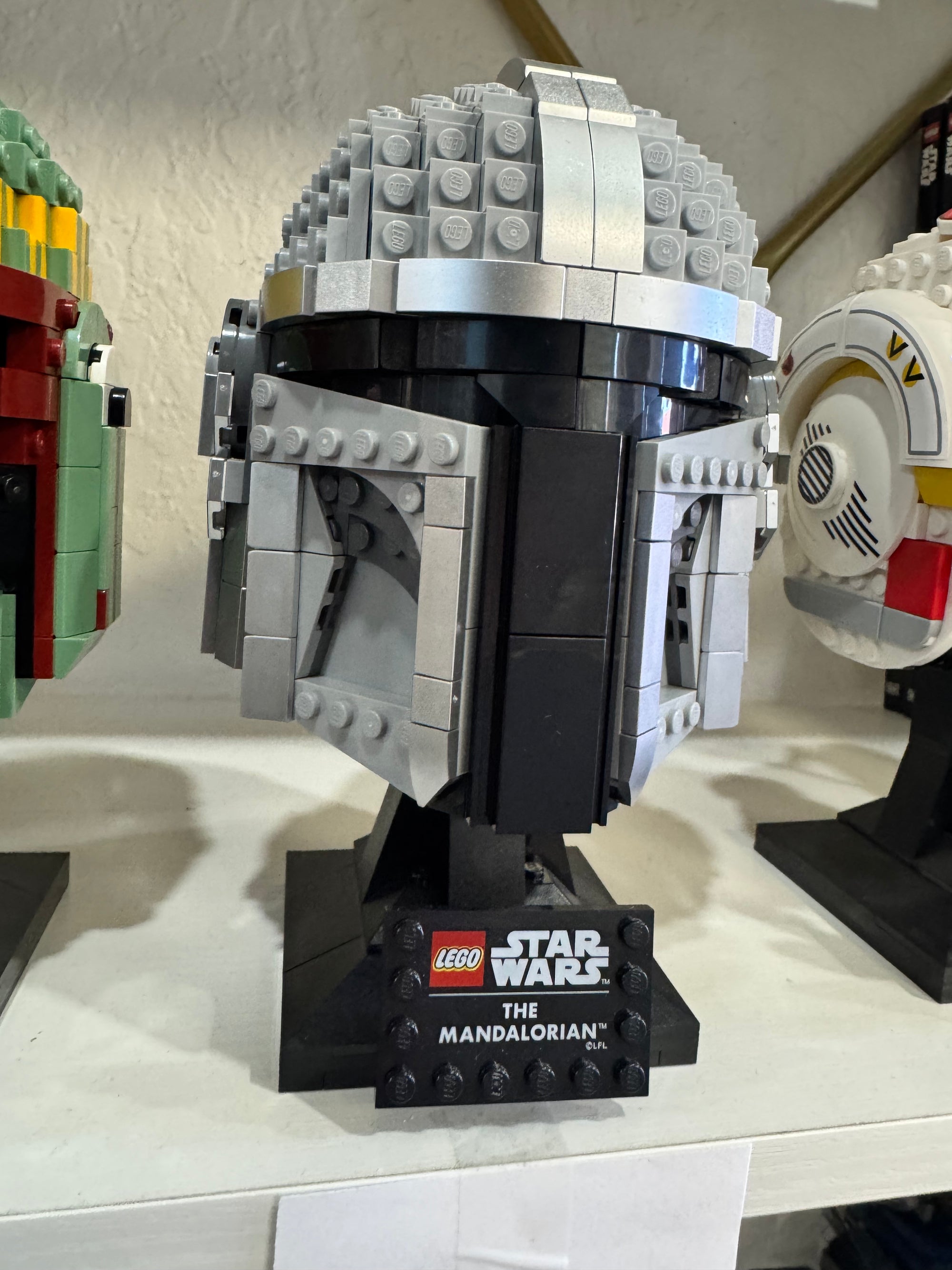 75328 The MANDALORIAN Helmet - Used