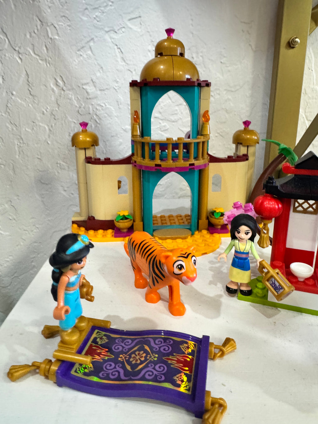 43208 Jasmine & Mulan - Used