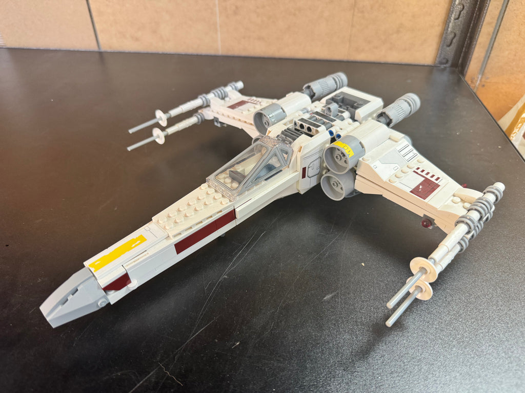 75301 X-Wing *NO FIGS* - Used