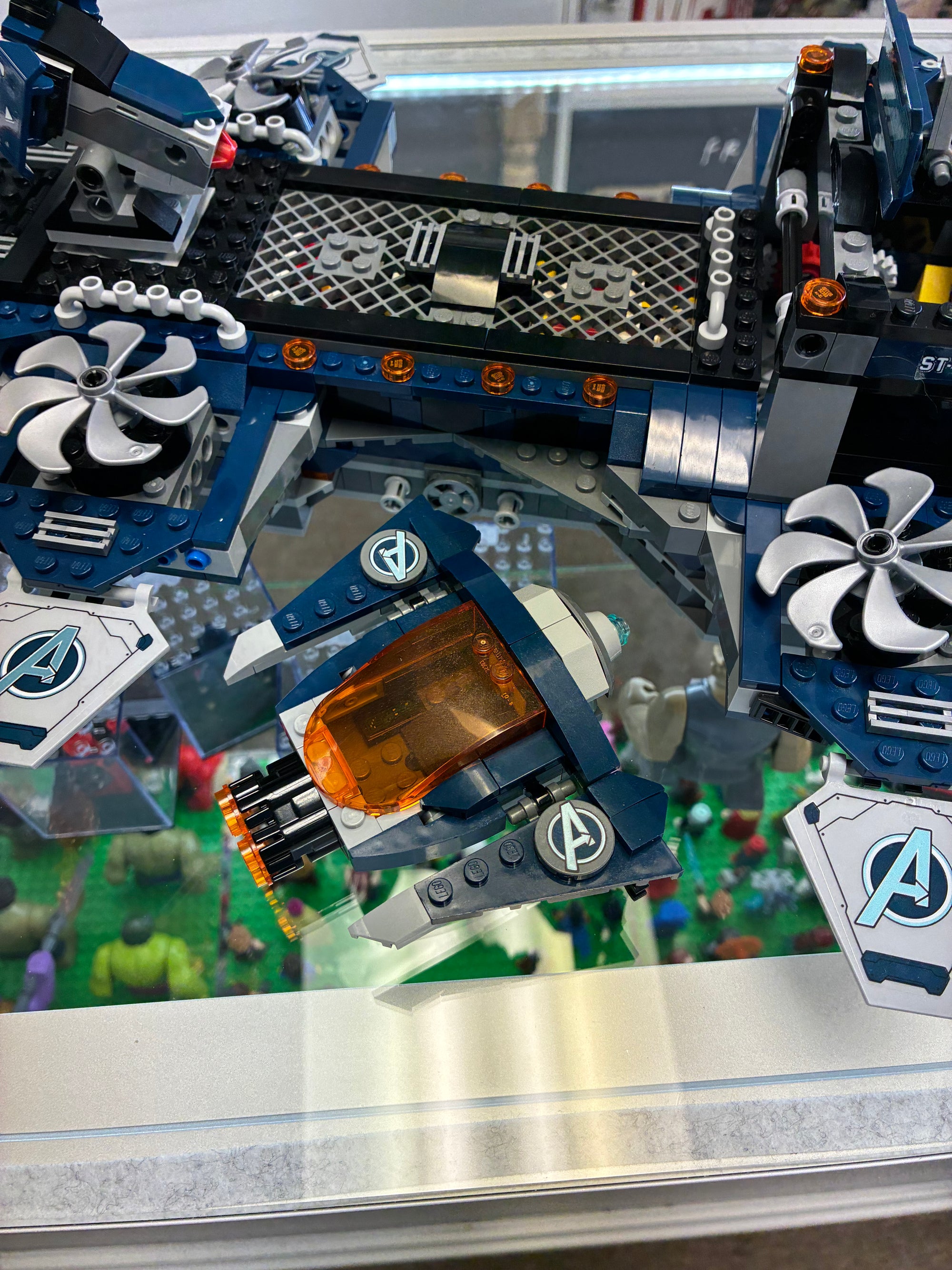 76153 Avengers Helicopter