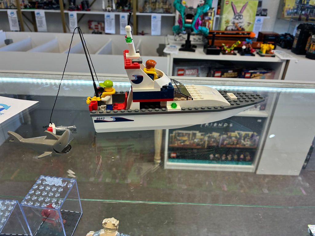 4642-Fishing Boat-Used