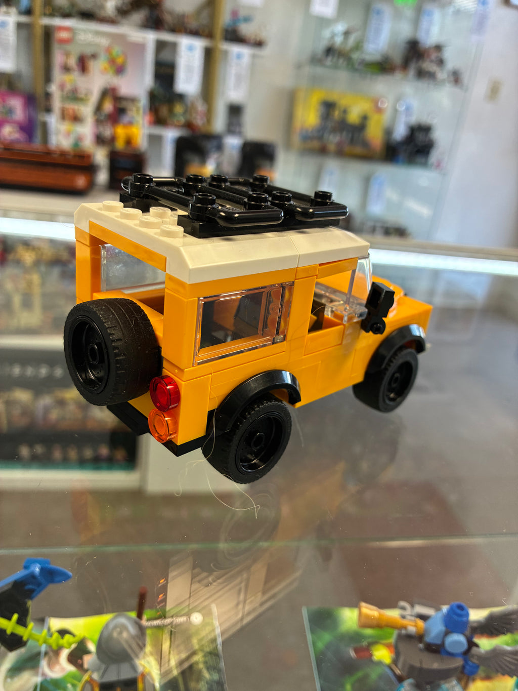 40650 Land Rover Classic Defender - Used
