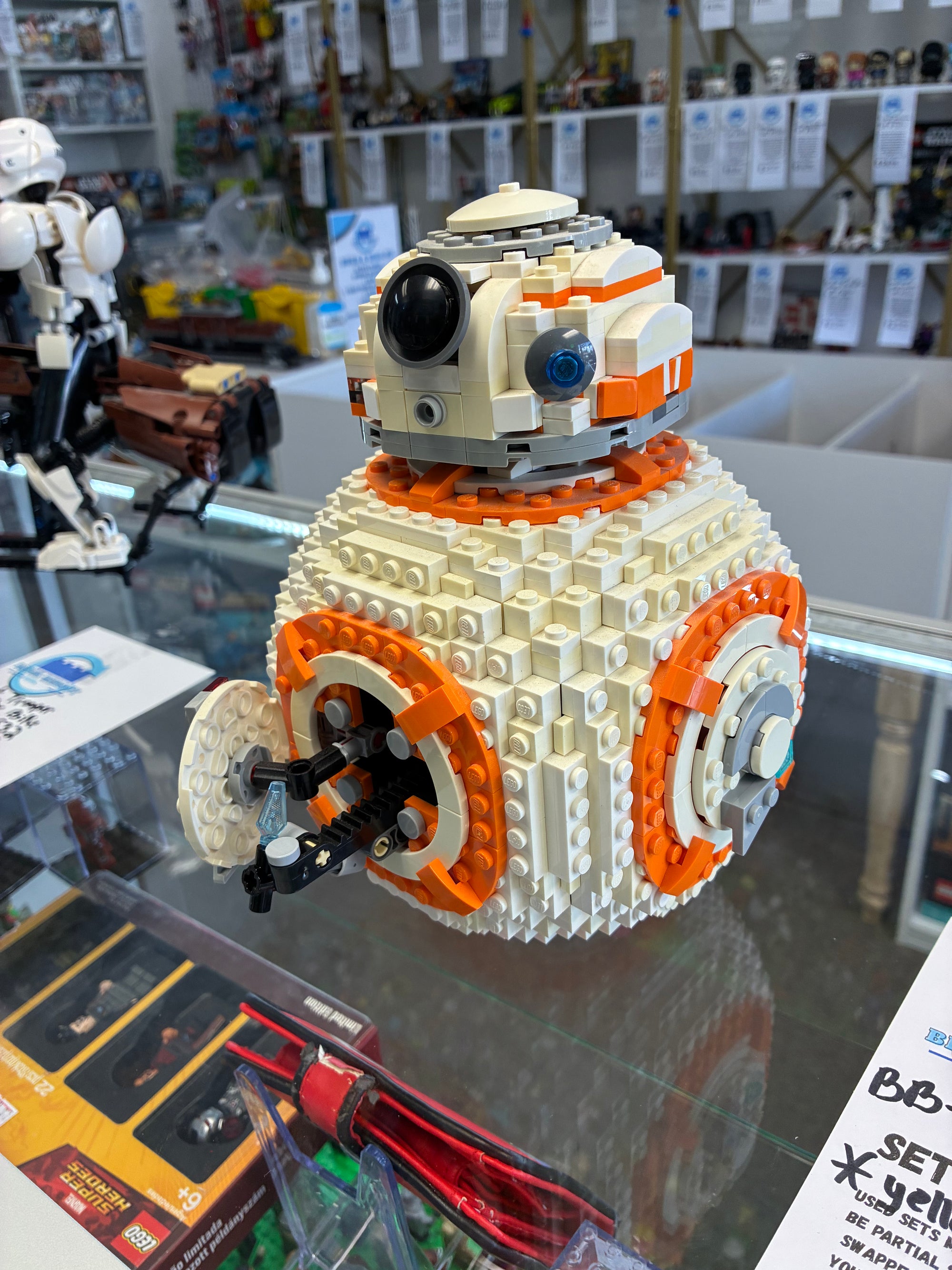 75187 BB-8 *YELLOWING, MISSING STAND & MINIFIG* - Used