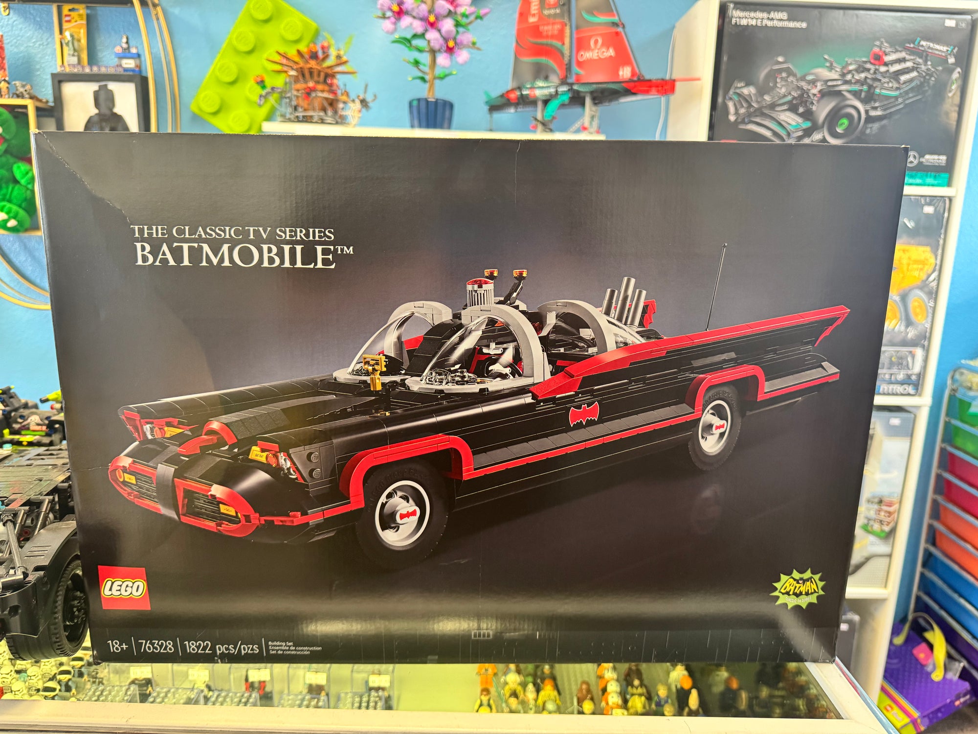 76328 The Classic Tv series Batmobile - Sealed