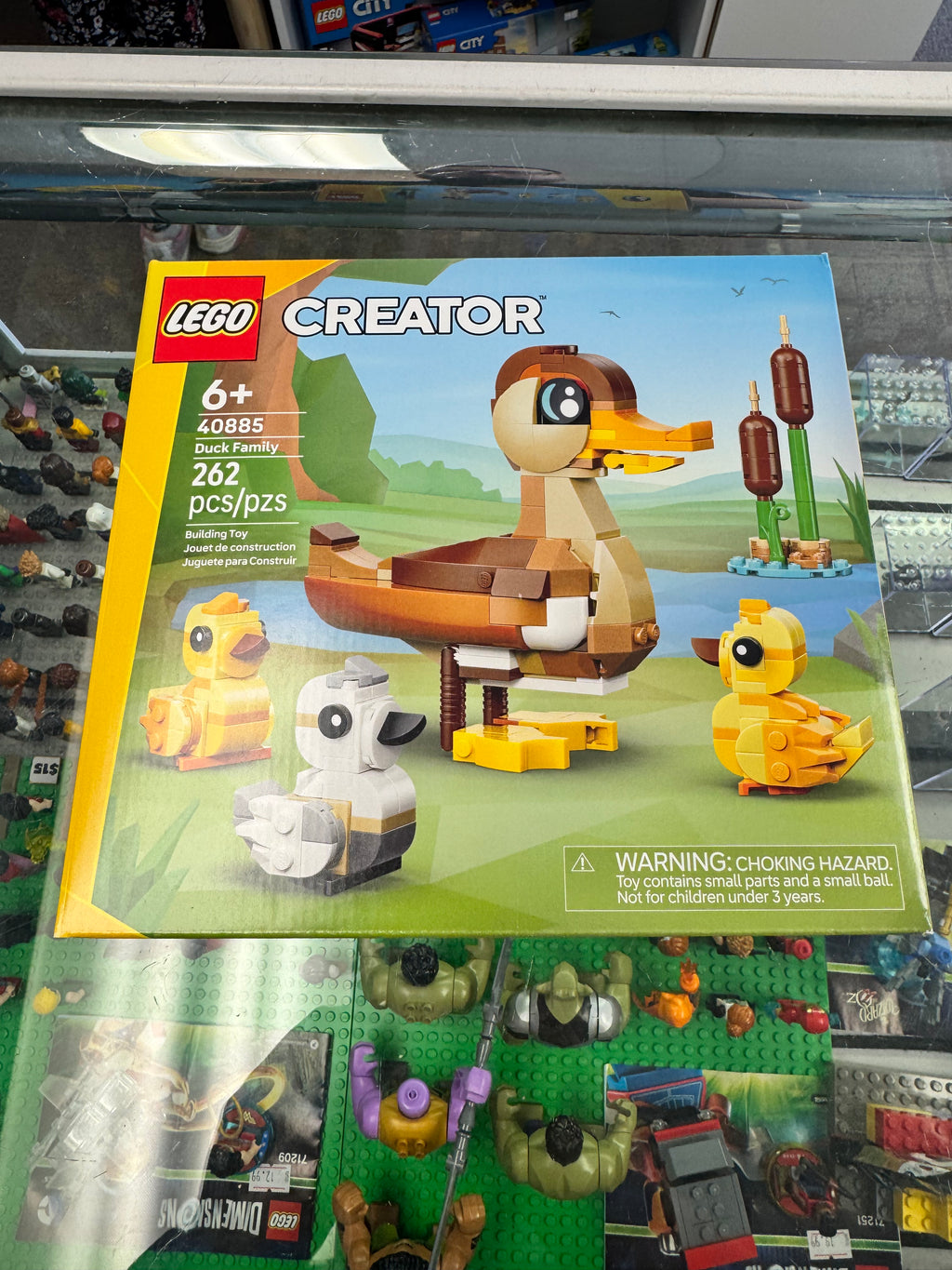 40885 Duck Family GWP - Sealed