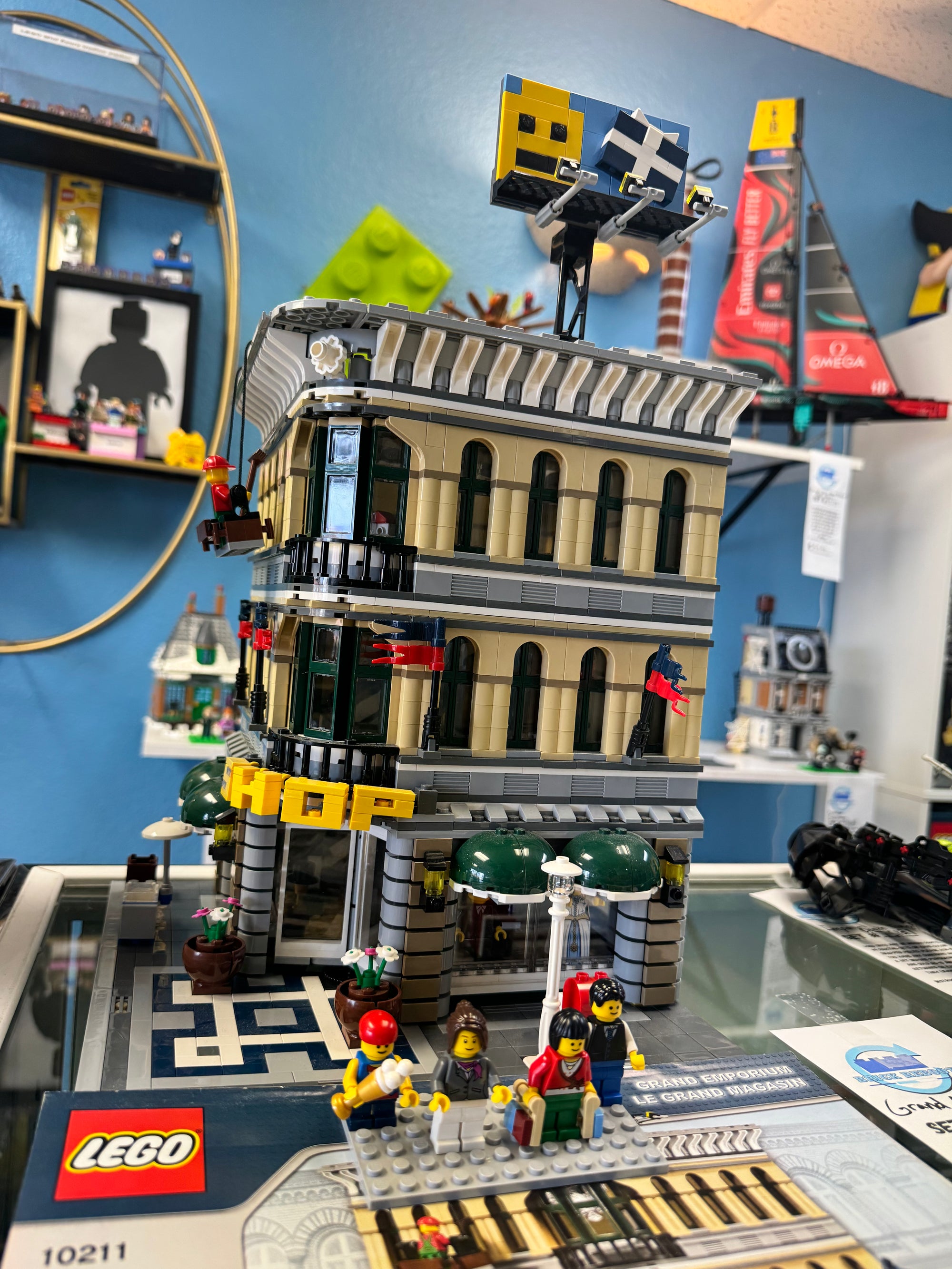 10211 Creator Grand Emporium Modular - Used