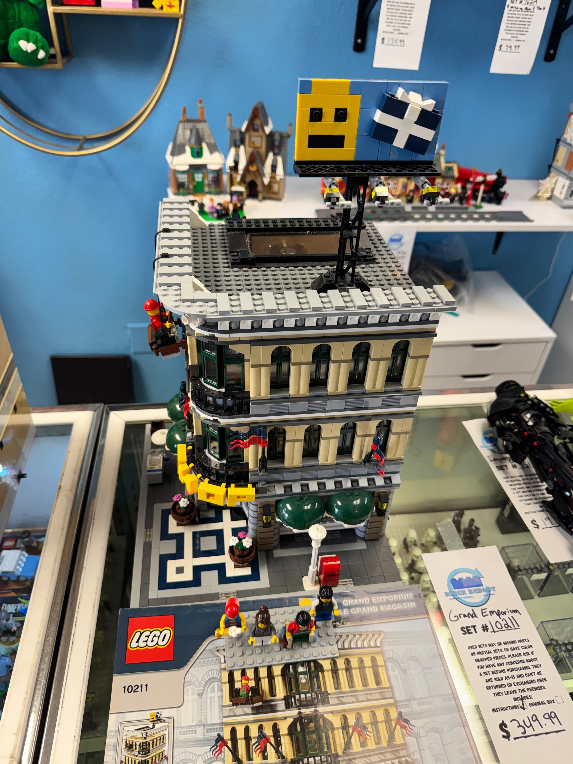10211 Creator Grand Emporium Modular - Used