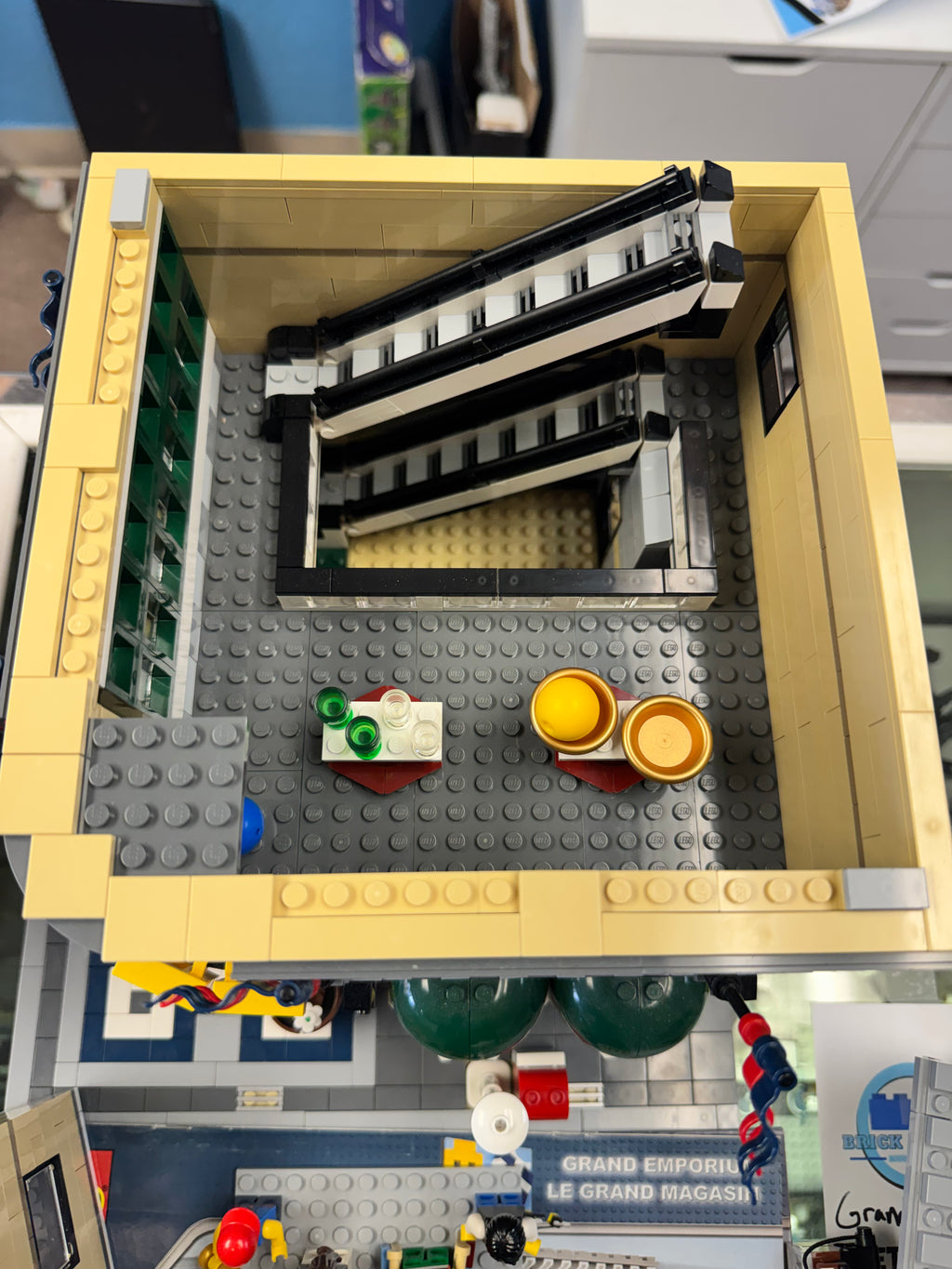 10211 Creator Grand Emporium Modular - Used