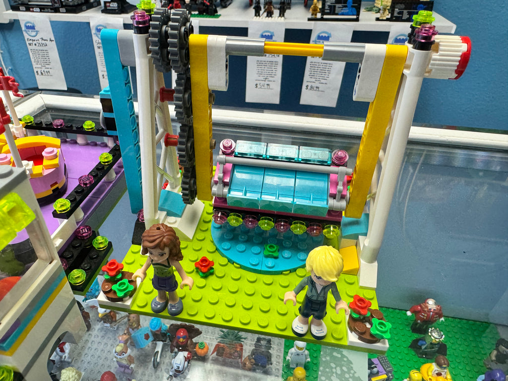 41133 Friends Bumper Cars & ride - used