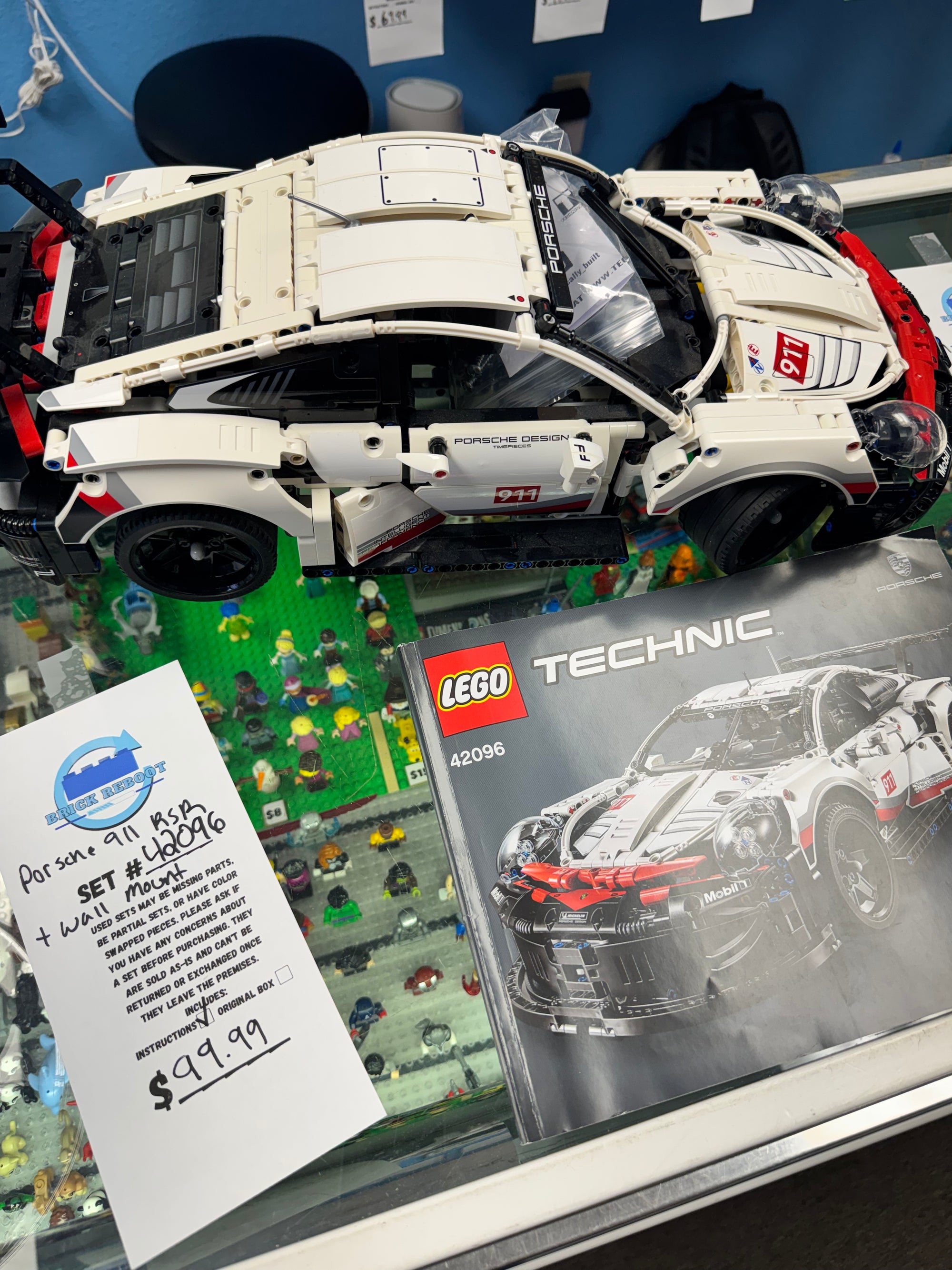 42096 Porsche 911 RSR plus wall mount - Used