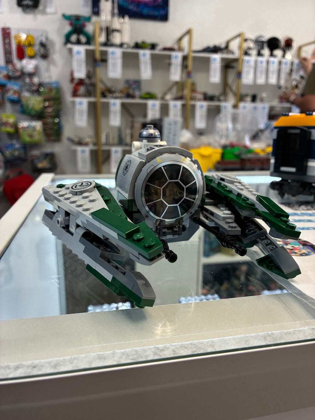 75168 Star Wars Yoda’s Star Fighter - Used