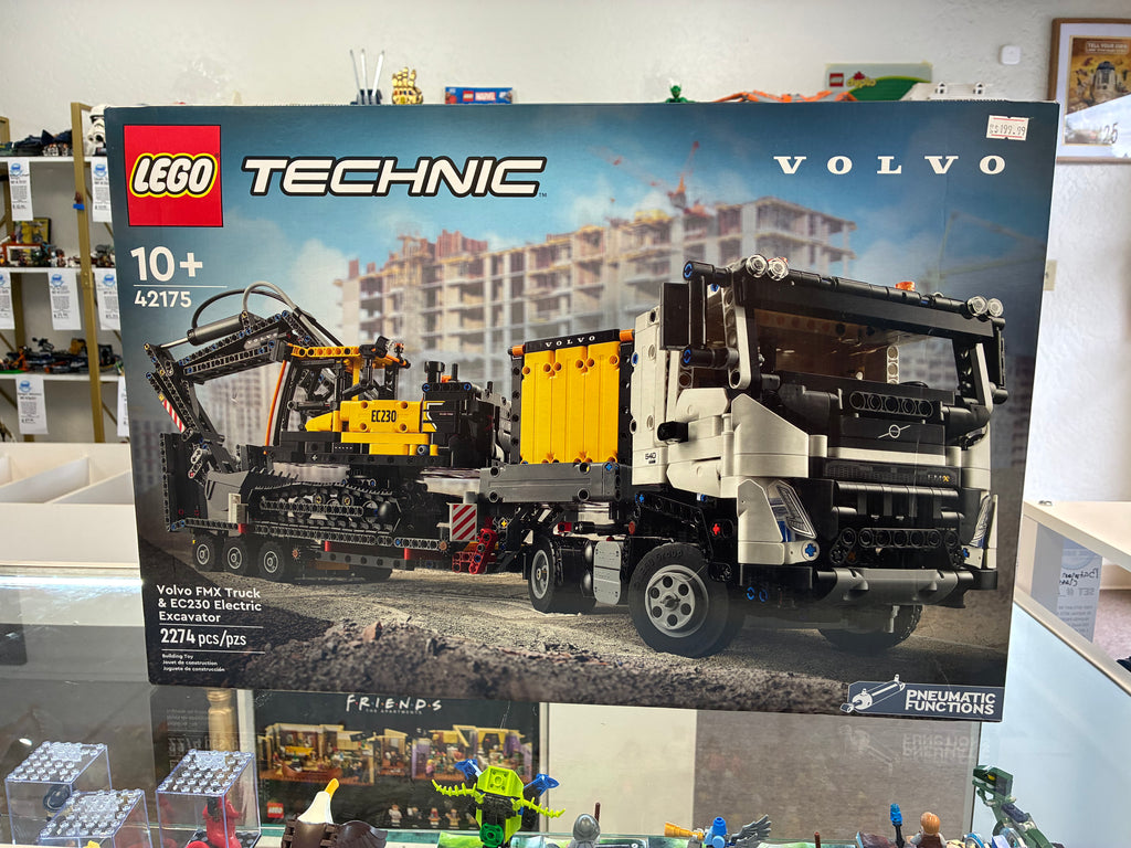 42175 Volvo FMX Truck & EC230 Electric Excavator - Sealed