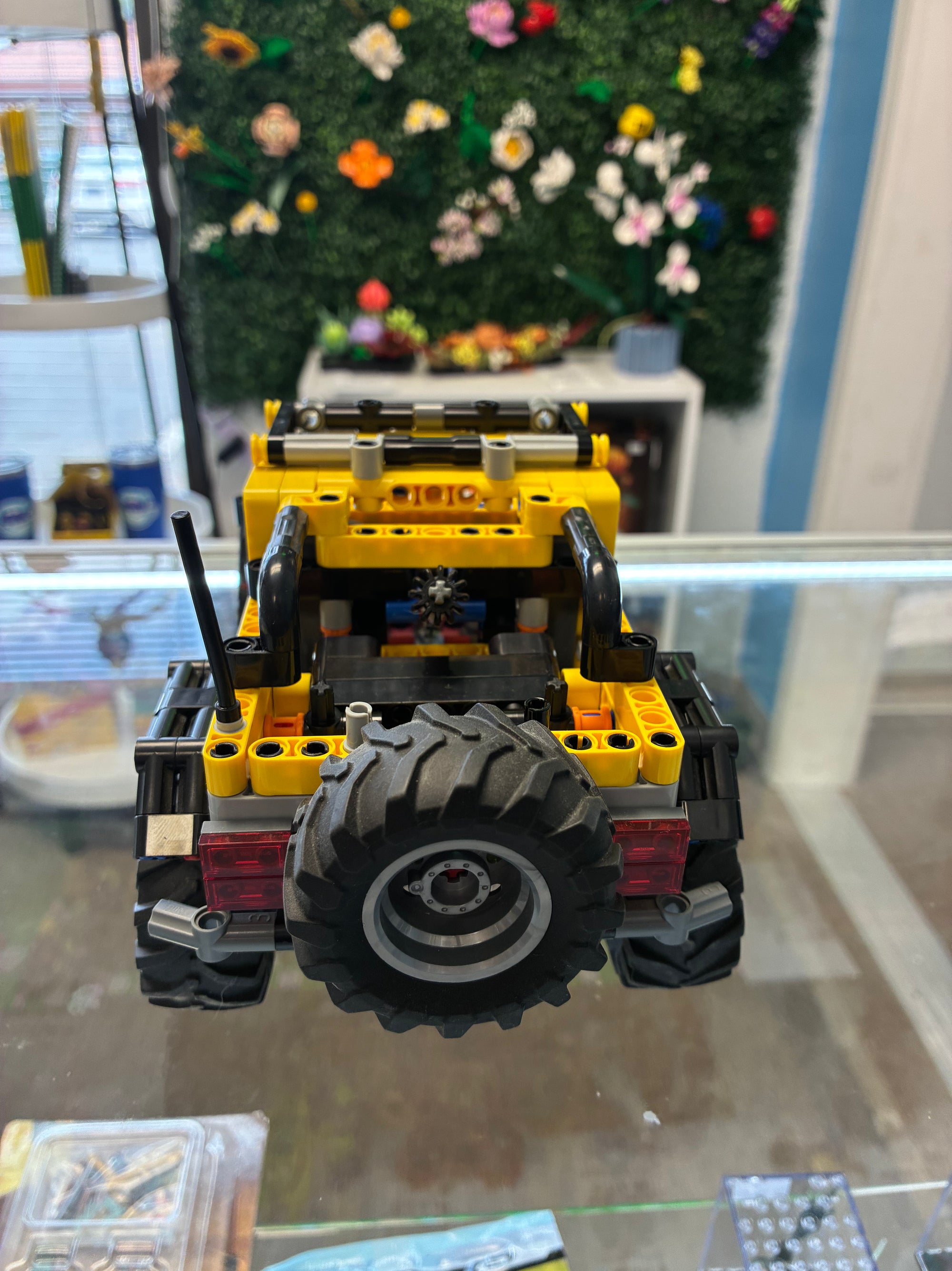 42122 Technic Jeep Wrangler - Used