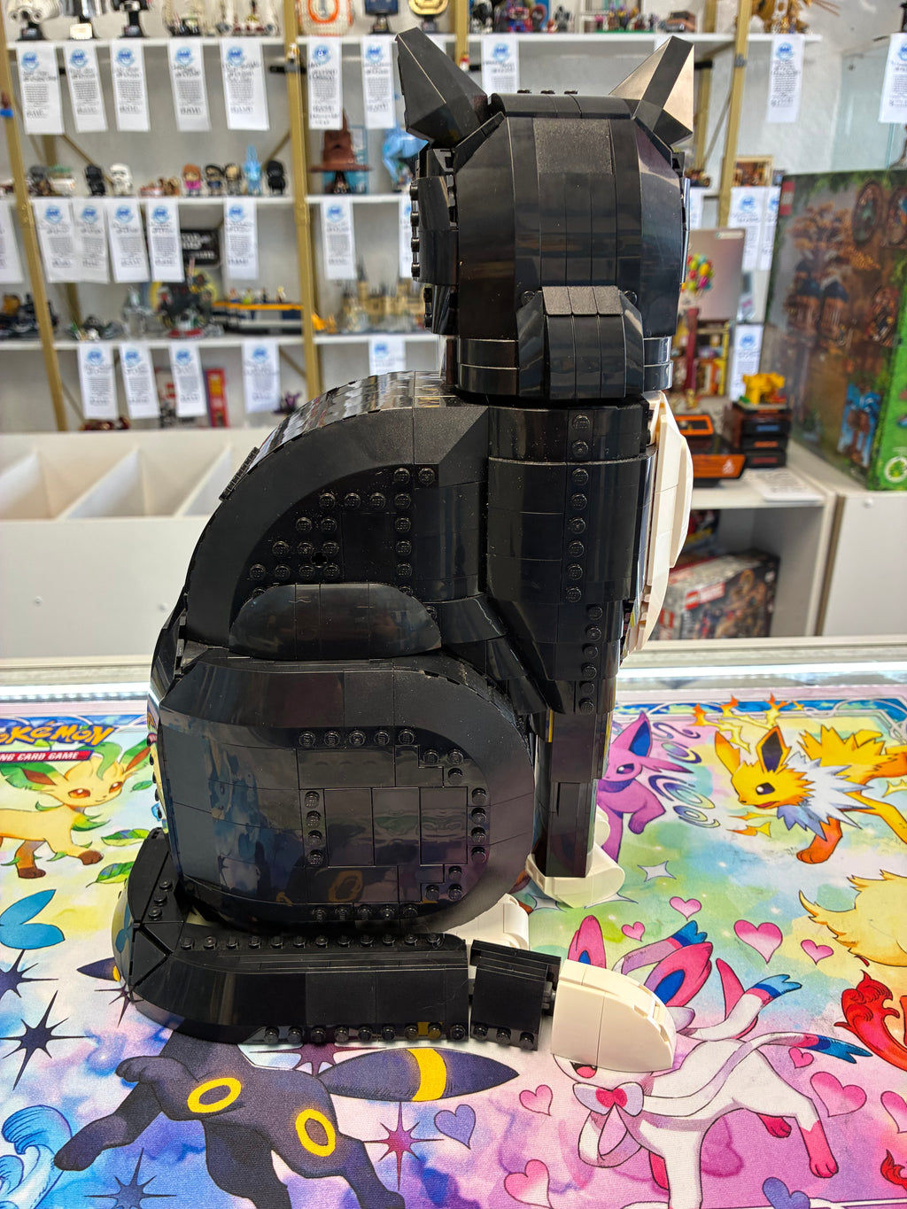 21349 Ideas Tuxedo Cat - Used