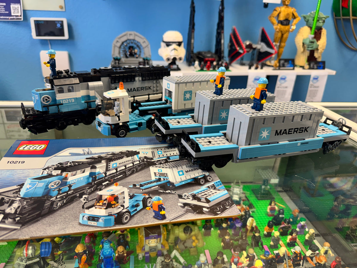 10219 Maersk Train Set - Used