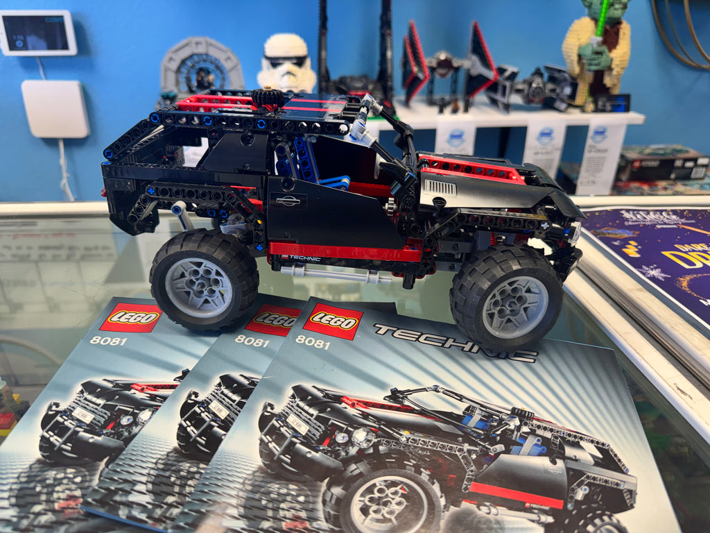 8081 Technic Jeep 4X4 - Used