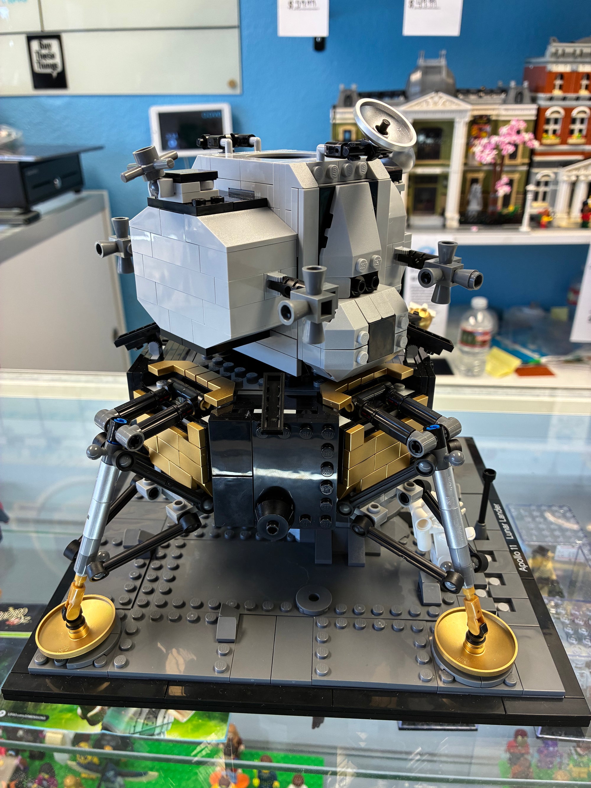 10266 NASA Apollo 11 Lunar Landing - Used