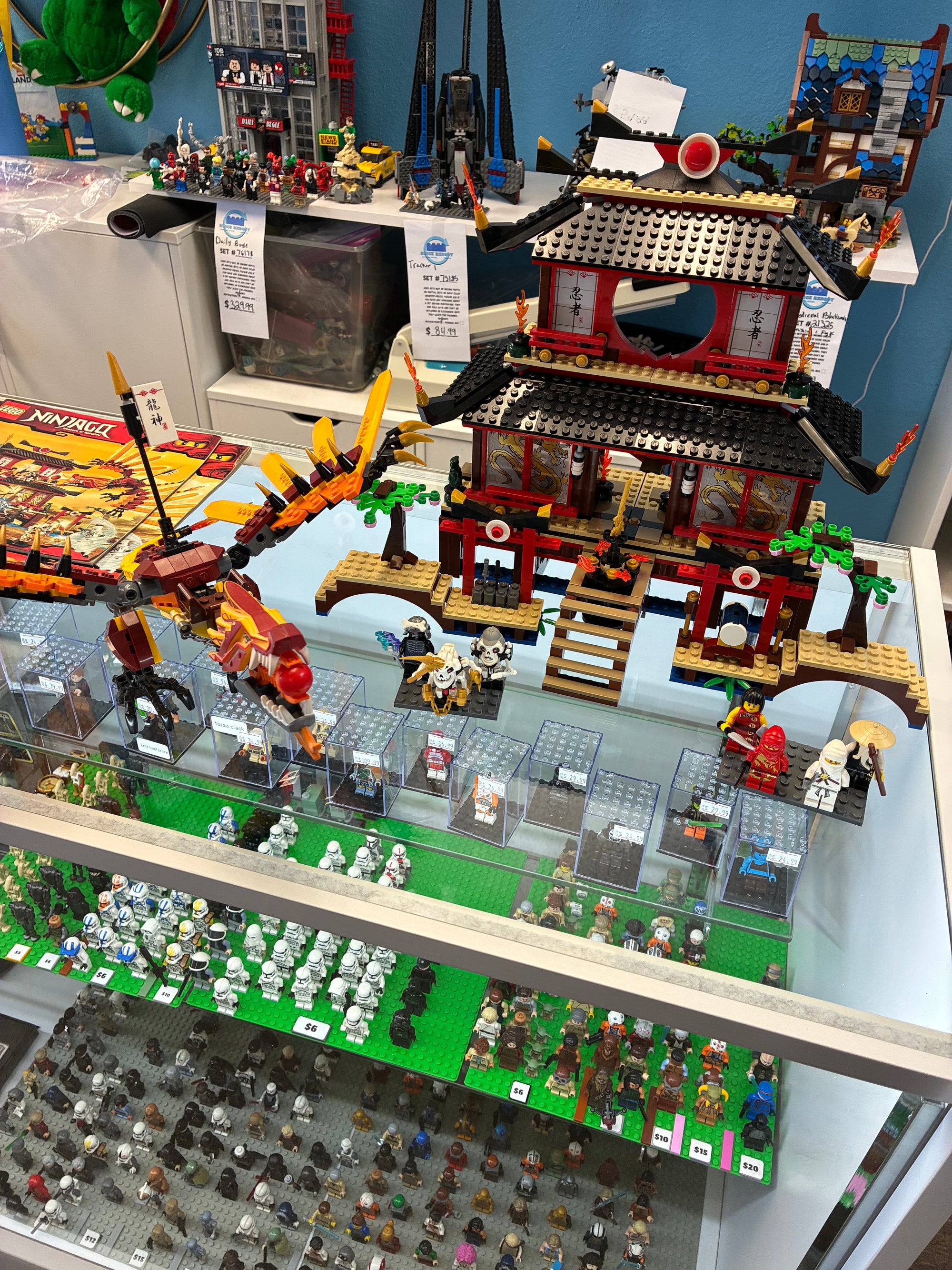 2507 Ninjago: Fire Temple - Used
