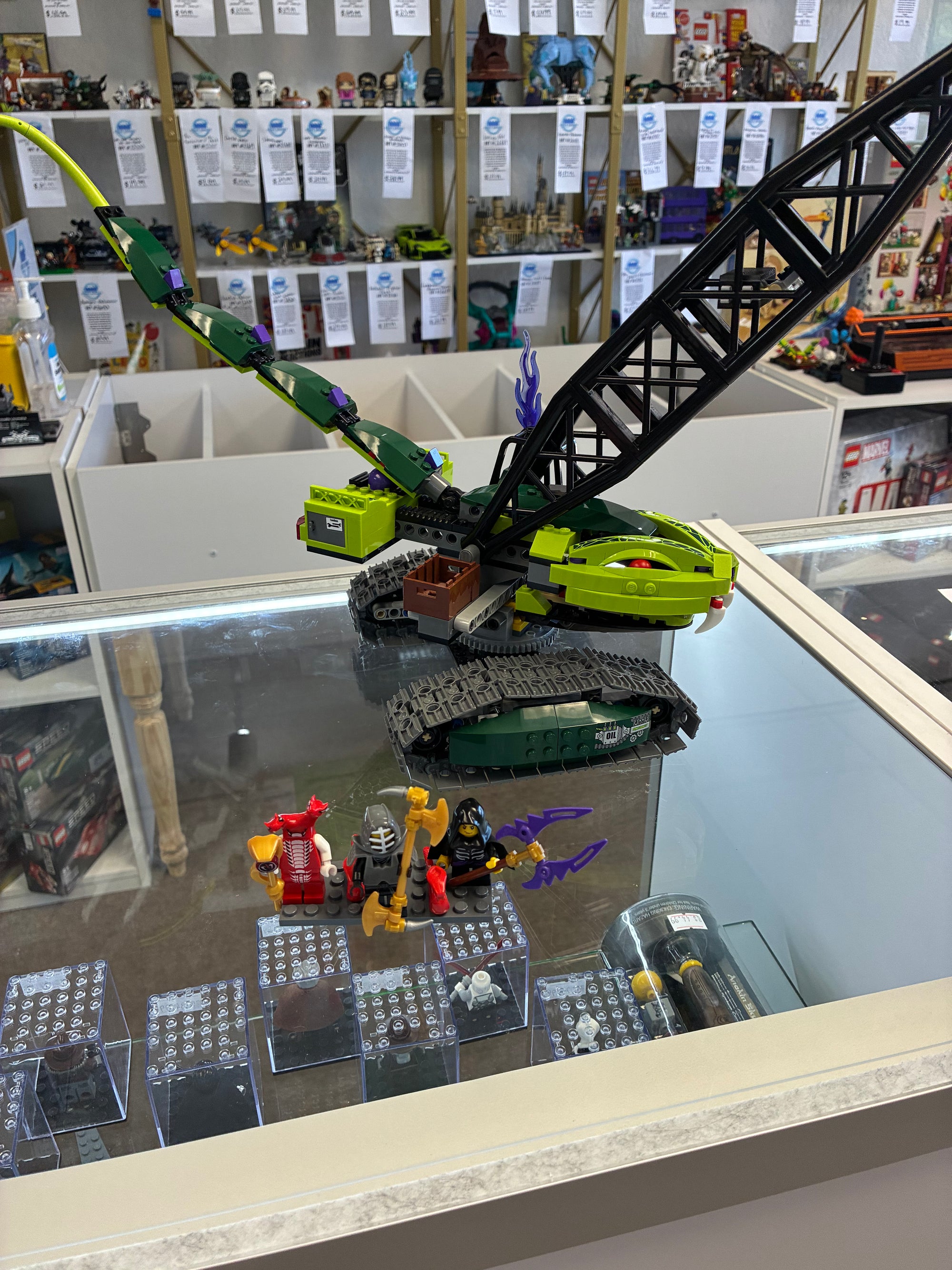 9457 Ninjago: Fangpyre Wreaking Ball - Used