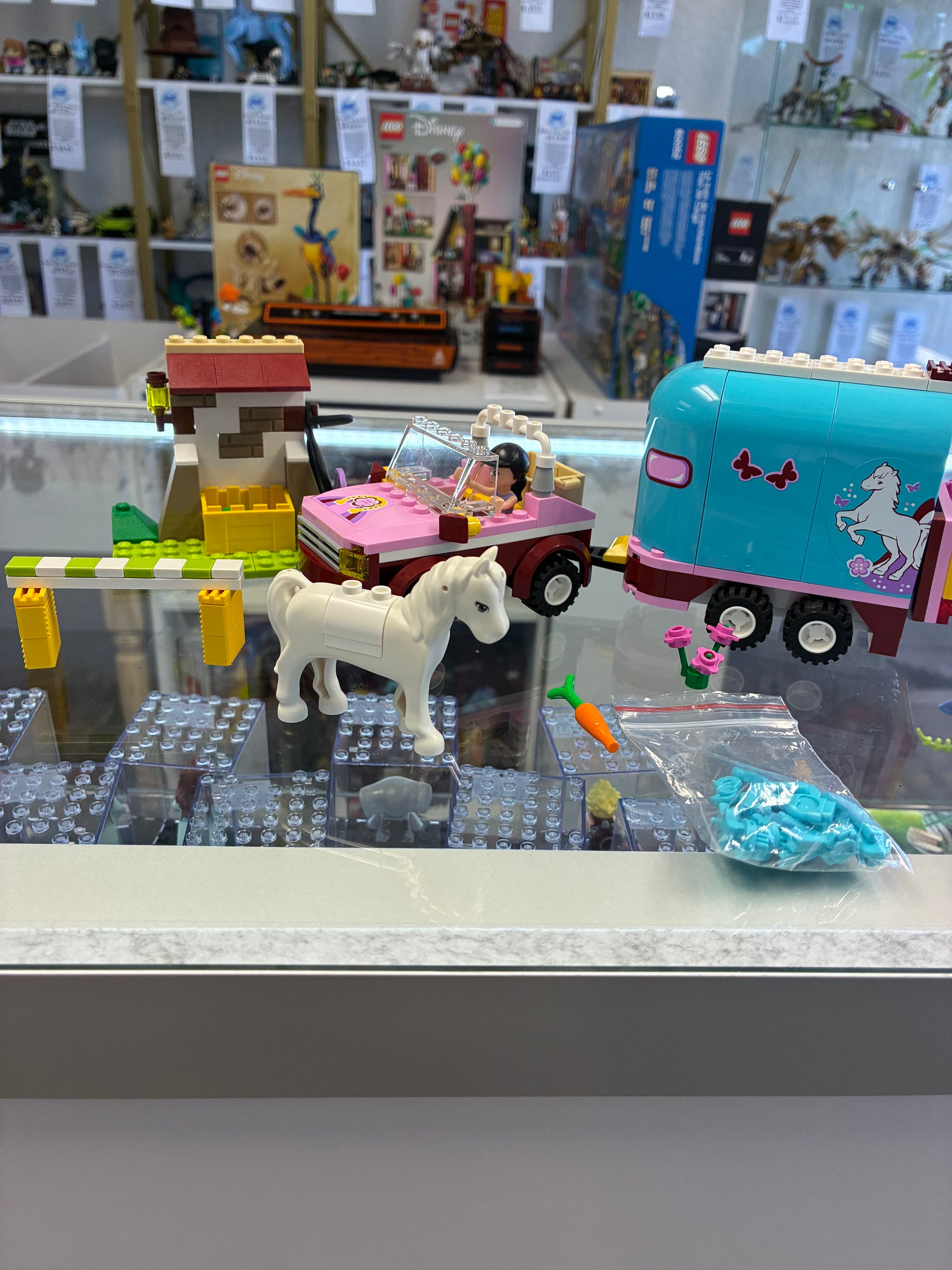 3186 Friends: Emma’s Horse Trailer - Used
