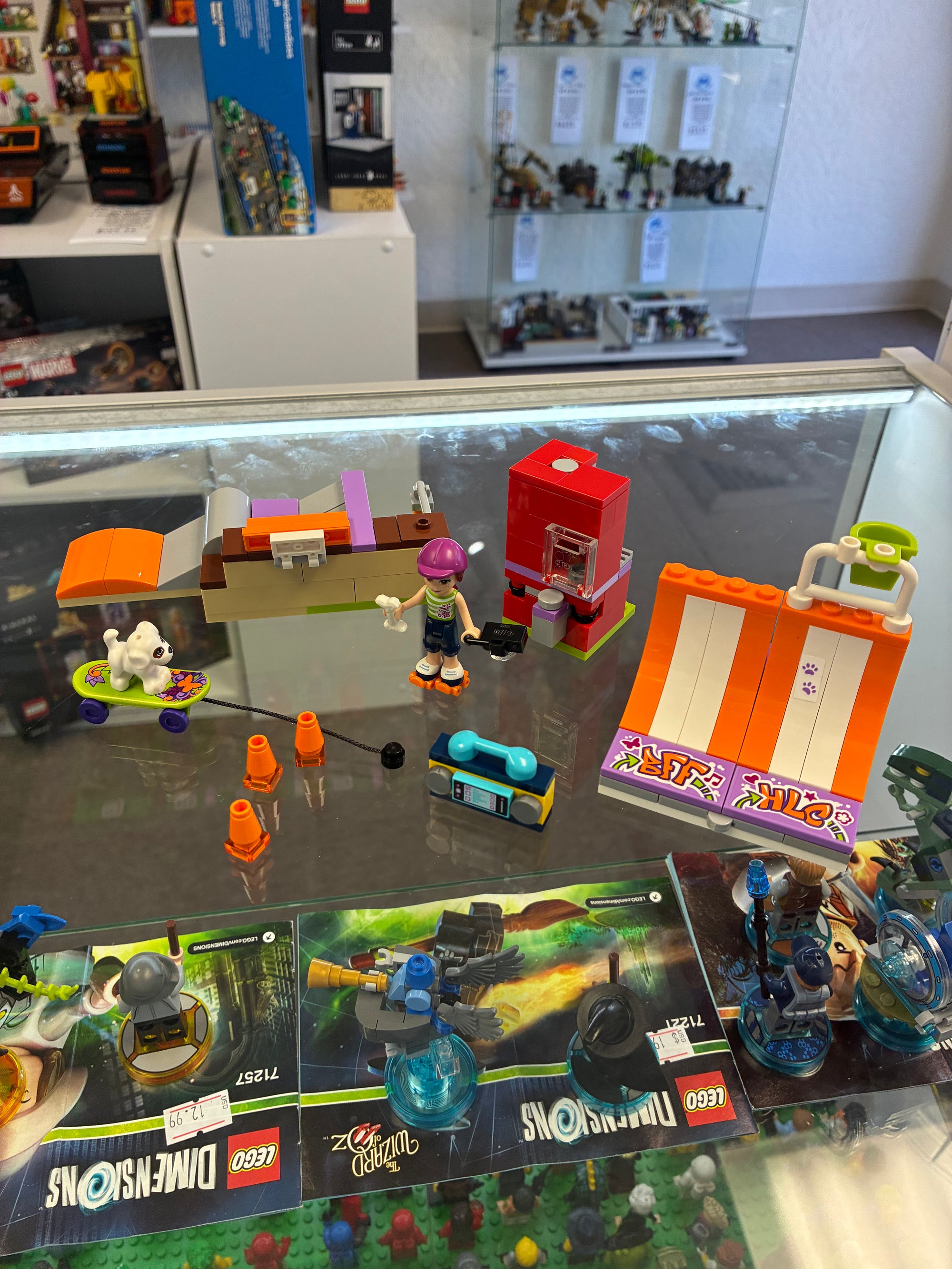 41099 Friends: Heartlake Skate Park - Used
