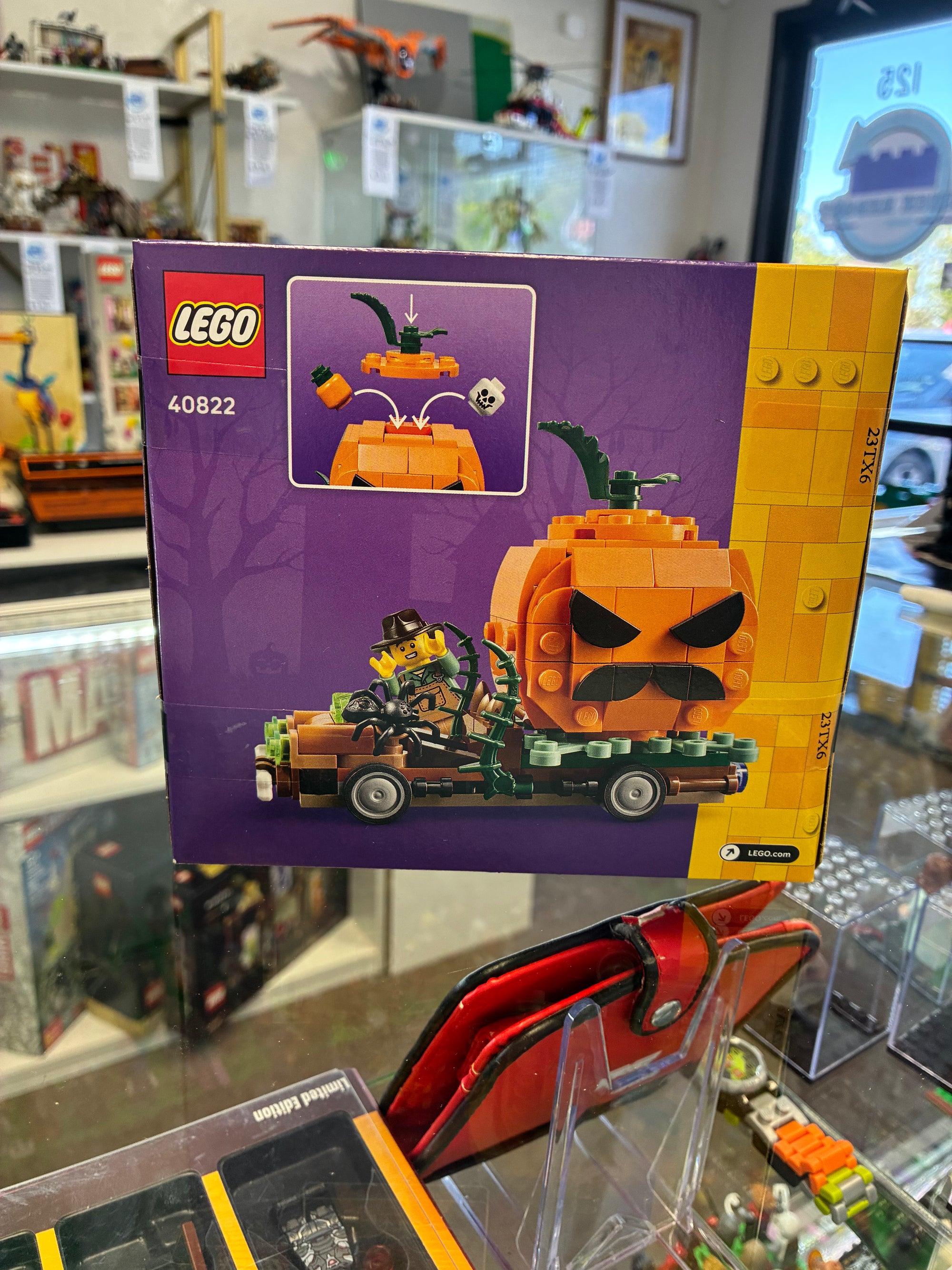 40822 Jack-O-Lanturn Pickup Truck - Sealed