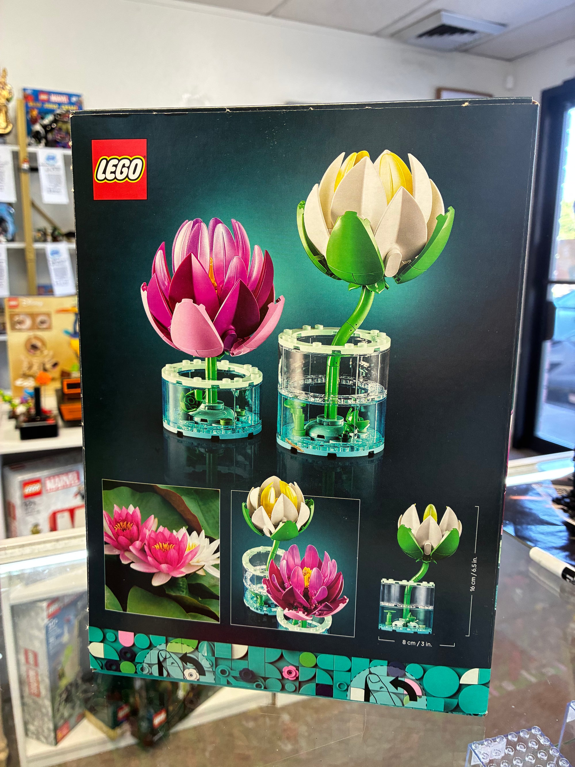 11511 Botanicals: Water Lilies - Sealed