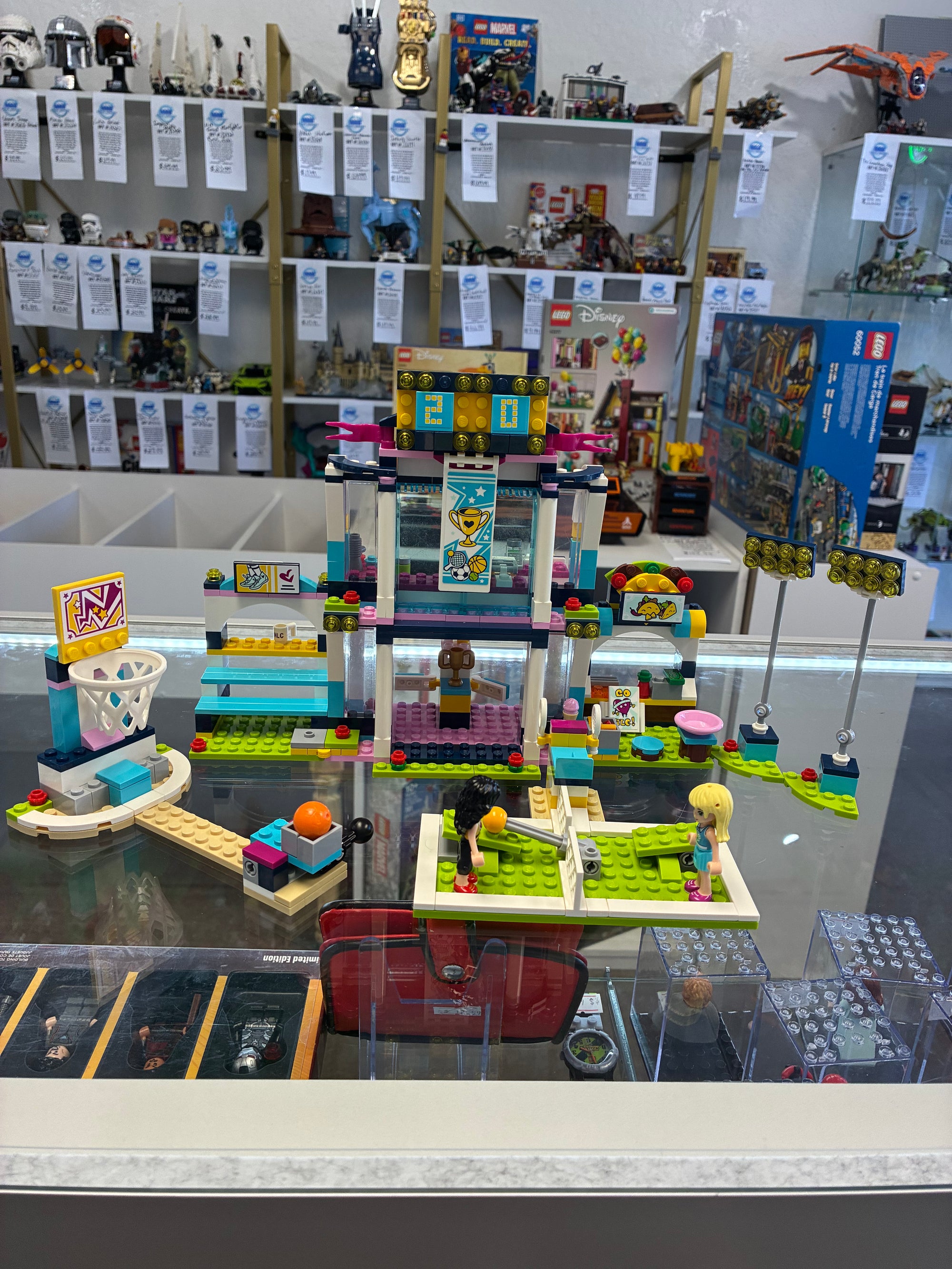 41338 Friends: Stephanie’s Sports Arena - Used