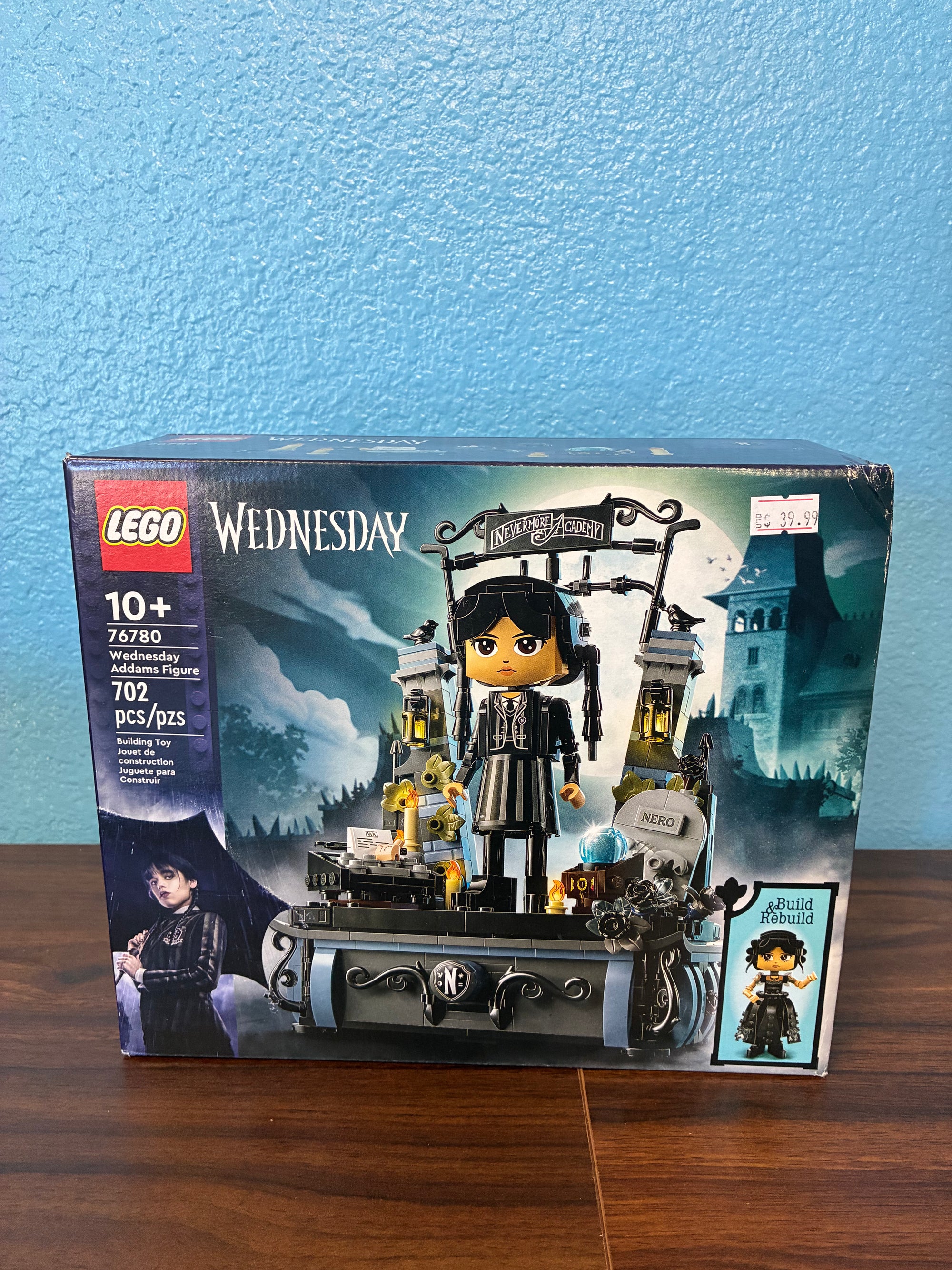 76780 Wednesday Addams Figure - Sealed