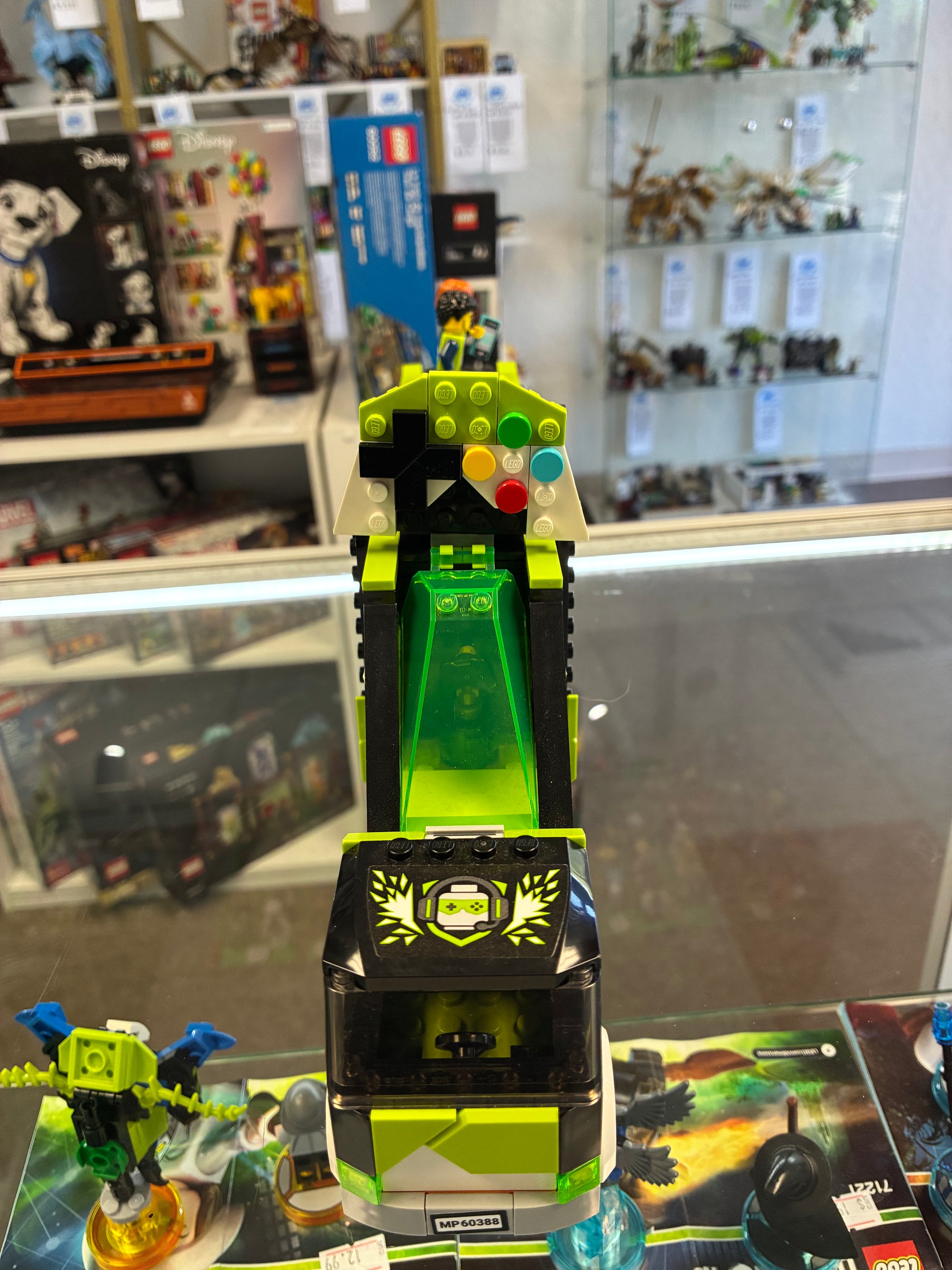 60388 Gaming Tournament Truck - Used