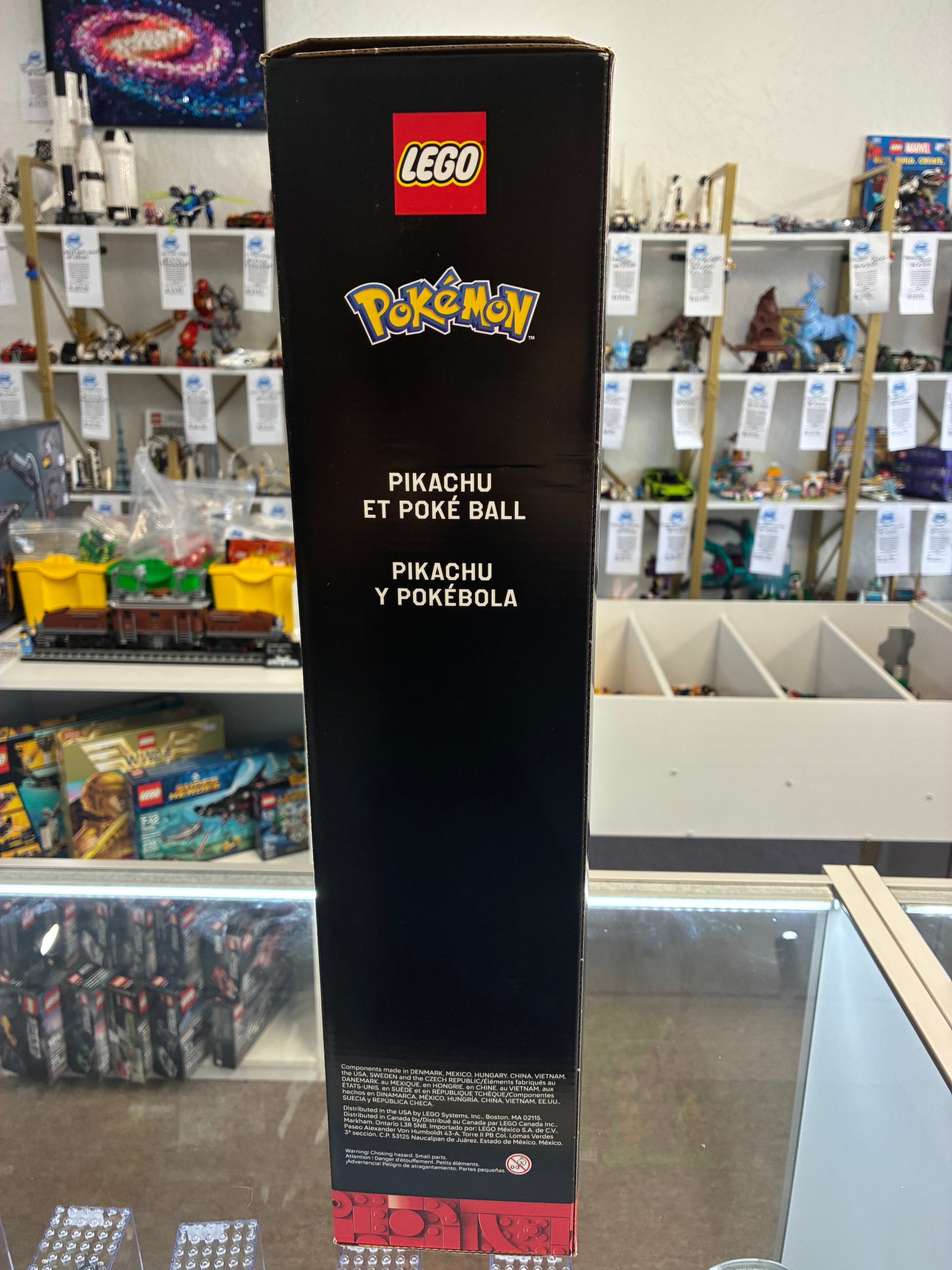 72152 Pikachu and Poke Ball - Sealed