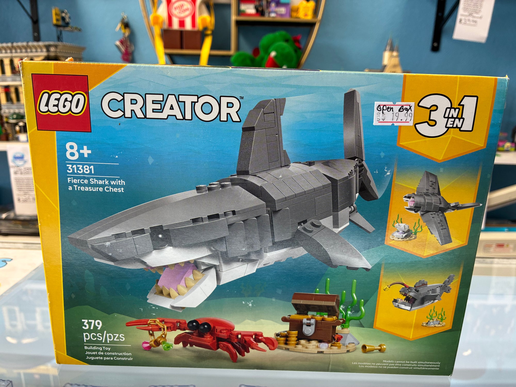 31381 Creator 3-in-1 Fierce Shark with a Treasure Chest *OPEN BOX*