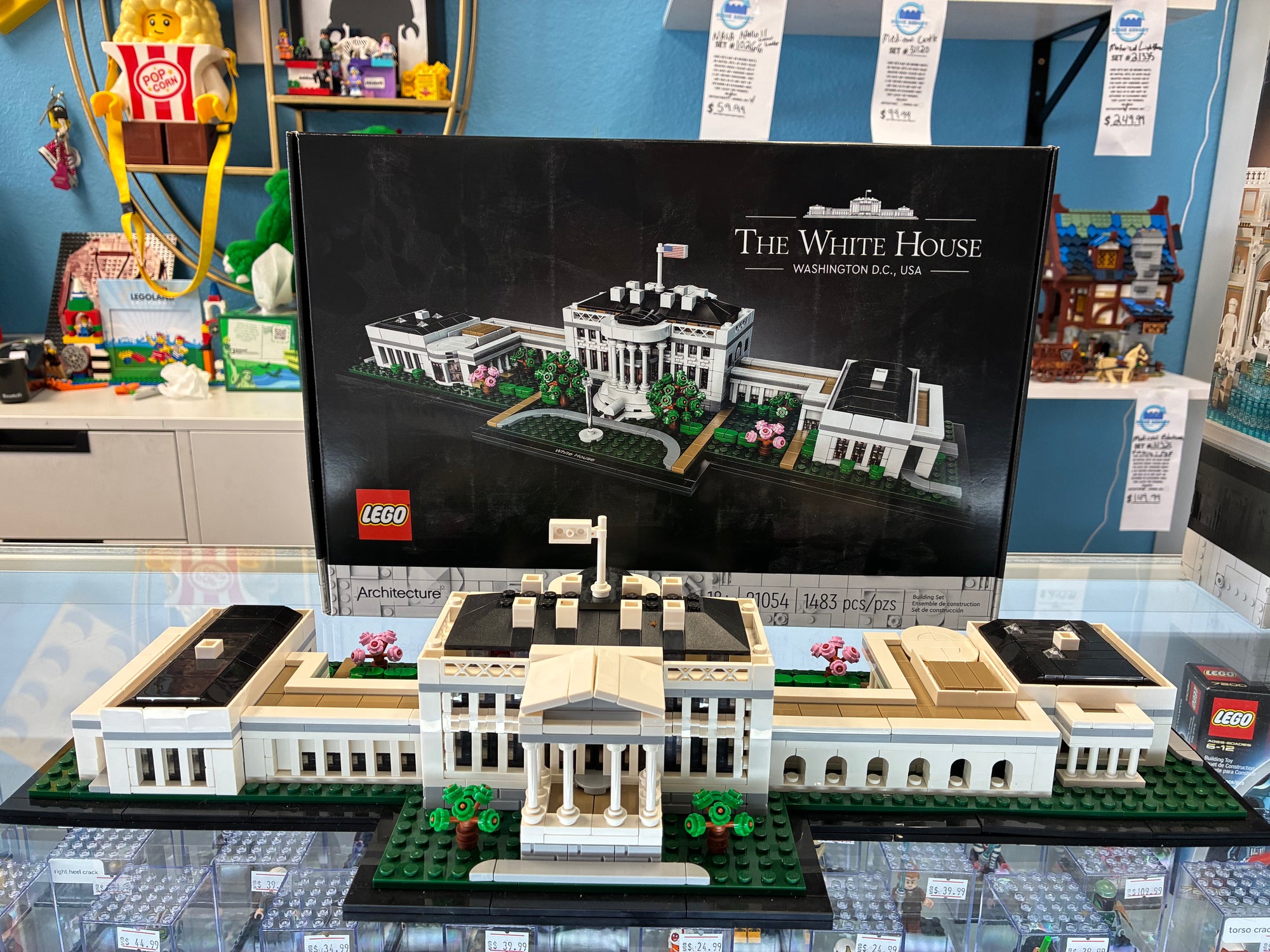 21054 Architecture The White House - Used