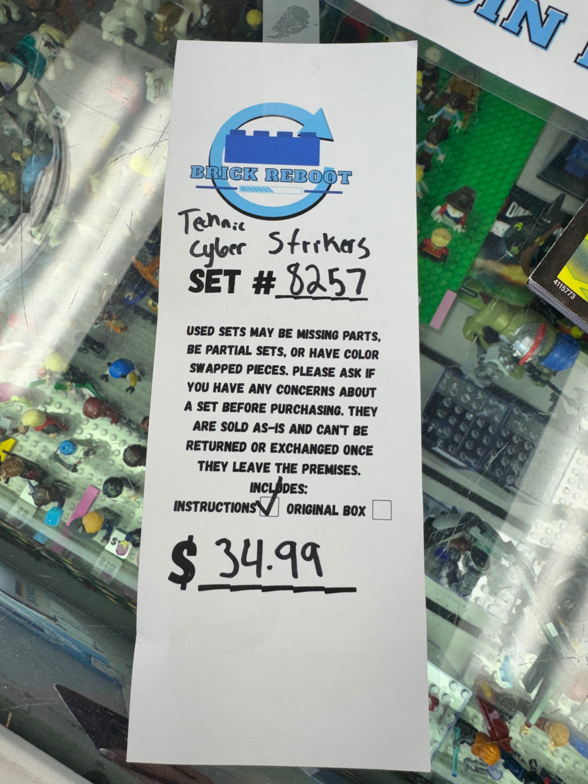 8257 Technic Cyber Strikers - Used