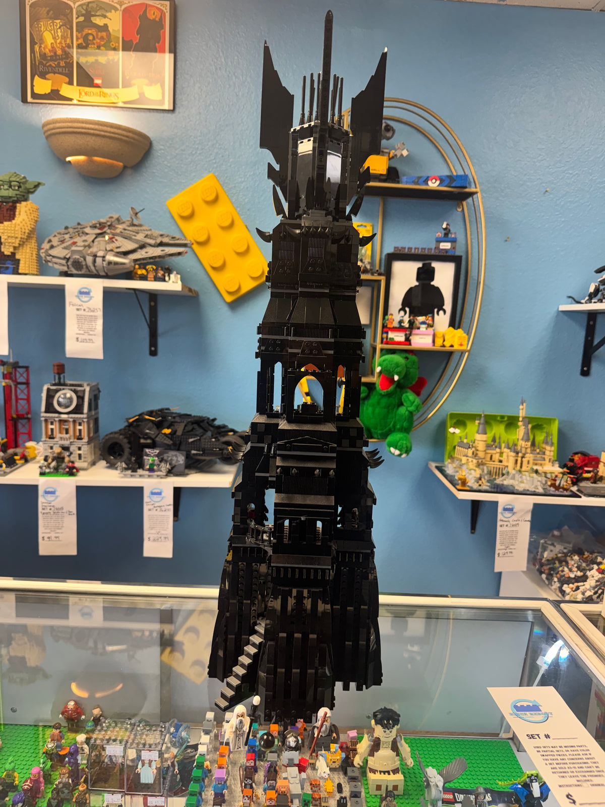 10237 Tower Of Orthanc *MISSING Tree Beard,Bird,Grima,Uruk body,Mordor Orc* - Used