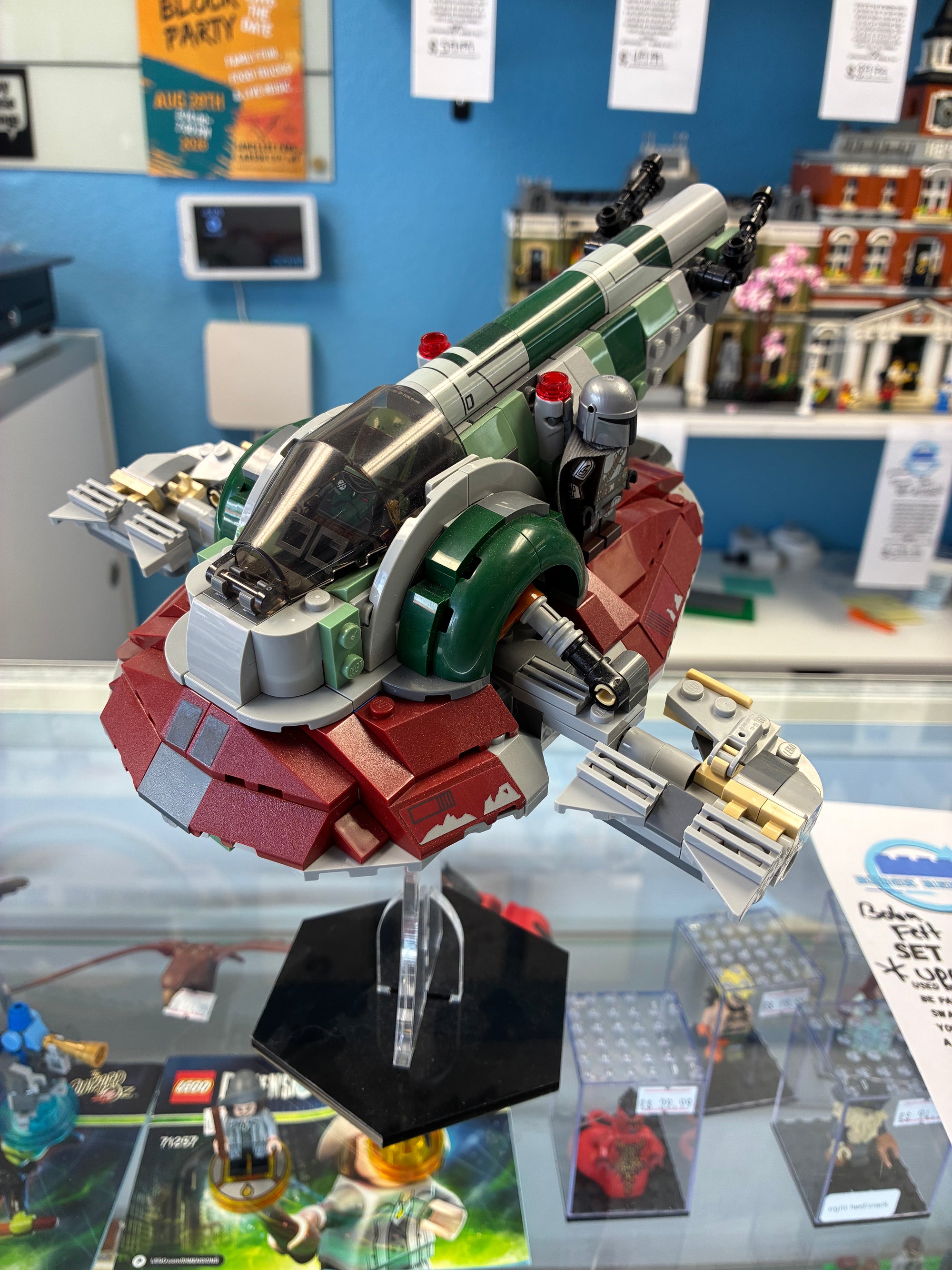 75312 Star Wars Boba Fett Ship *UPGRADED STAND* - Used
