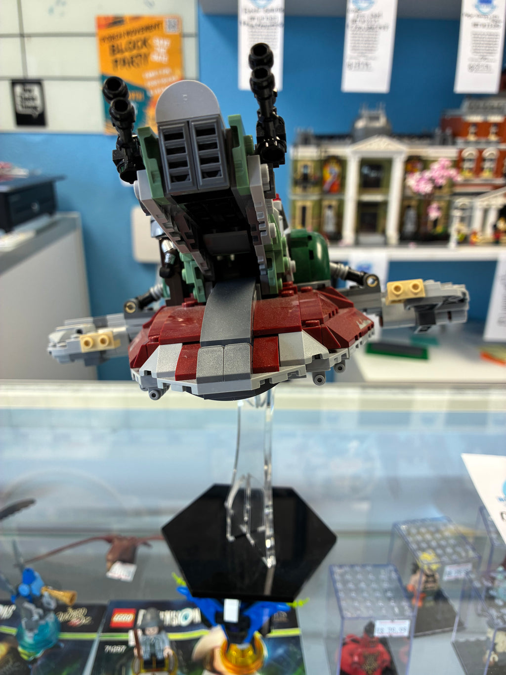 75312 Star Wars Boba Fett Ship *UPGRADED STAND* - Used