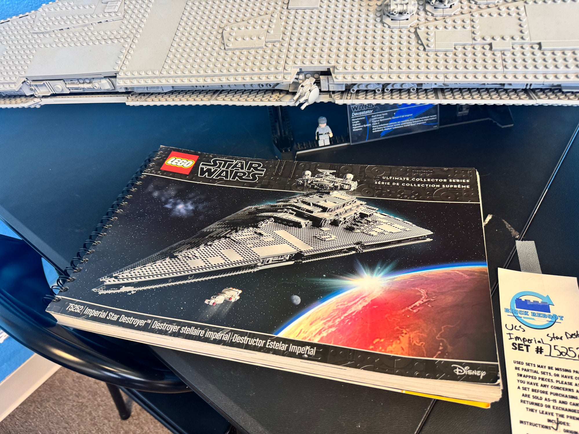 75252 UCS Imperial Star Destroyer - Used