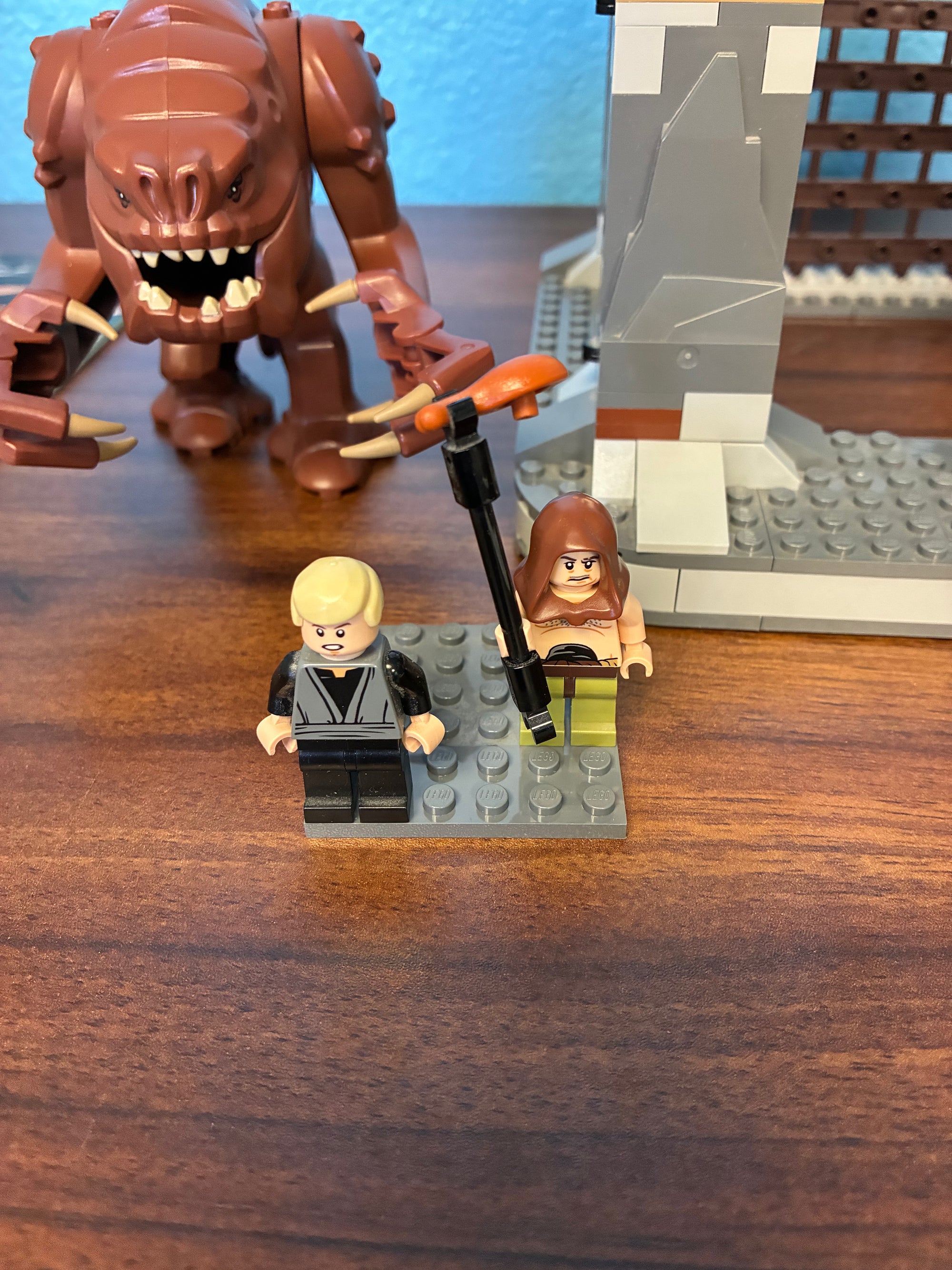 75005 Star Wars Rancor Pit *MISSING 1 FIG* - Used