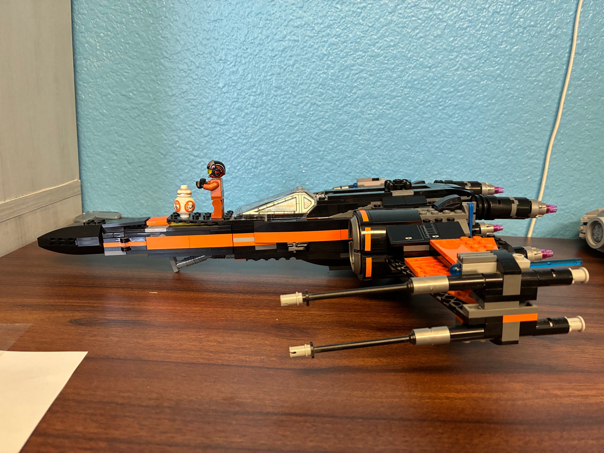 75102 Star Wars Poe’s X-Wing *MISSING 1 FIG* - Used