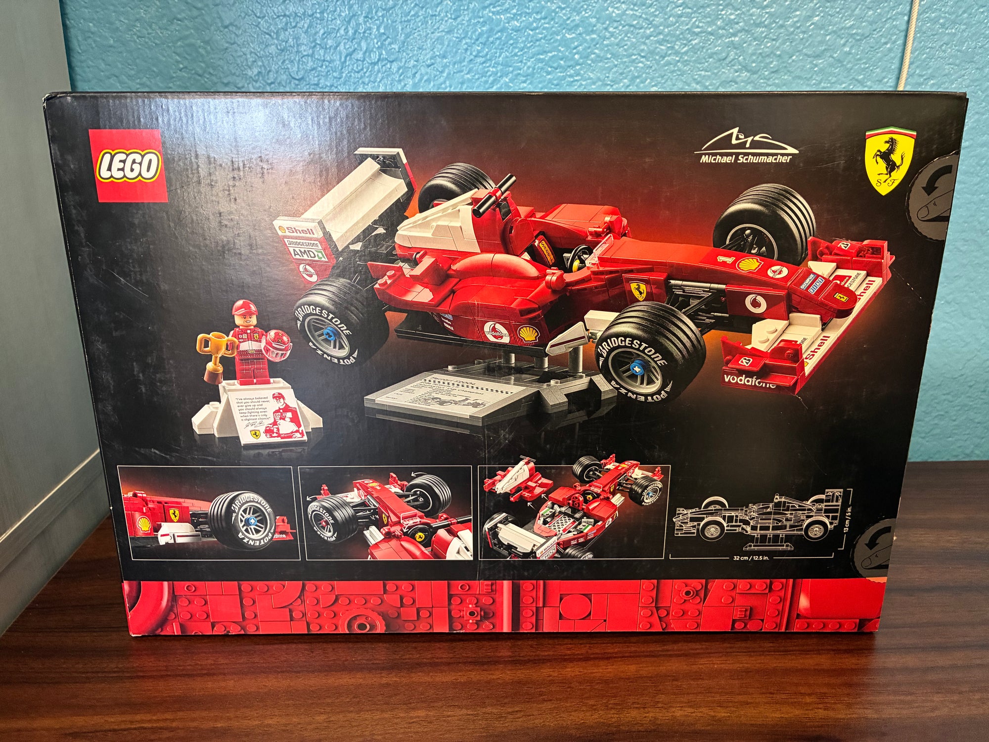11375 Ferrari F2004 & Michael Schumacher - Sealed