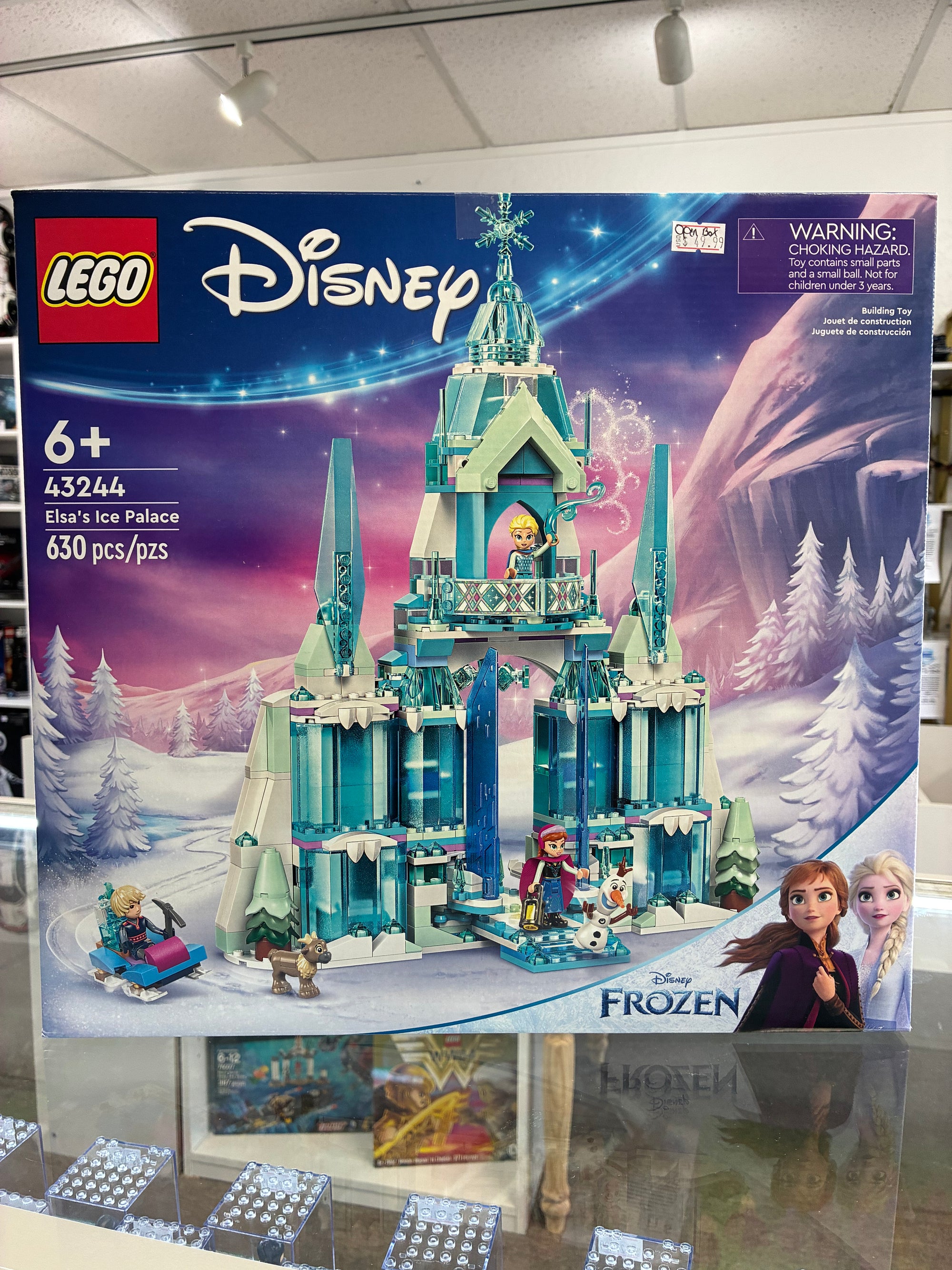 43244 Disney Elsa’s Ice Palace *Open Box *