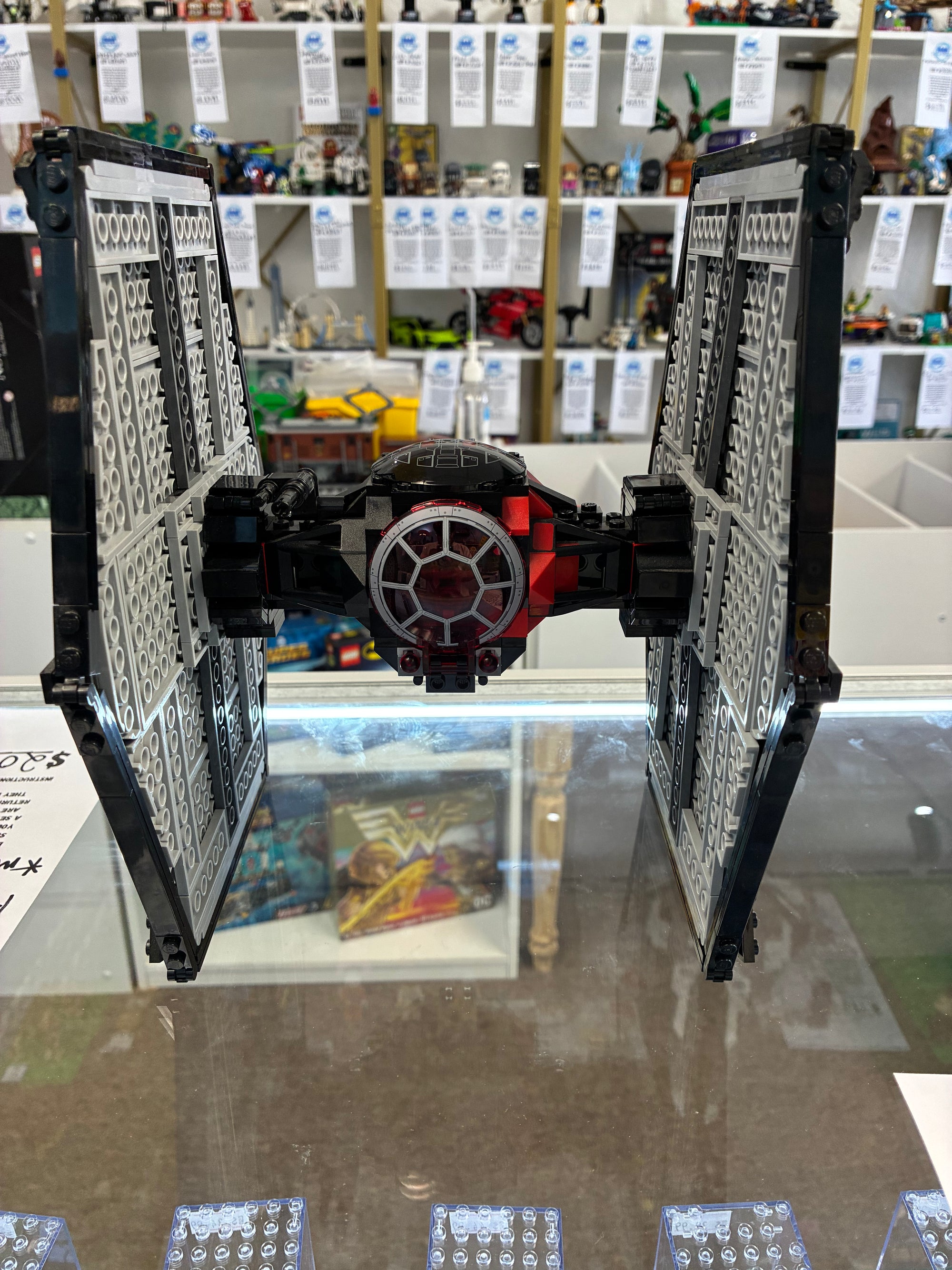 75101 Star Wars First Order Tie Fighter * missing 2 figures * - Used