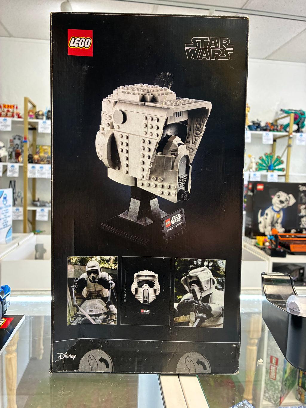 75305 Star Wars: Scout Trooper - Sealed *Damaged Box*