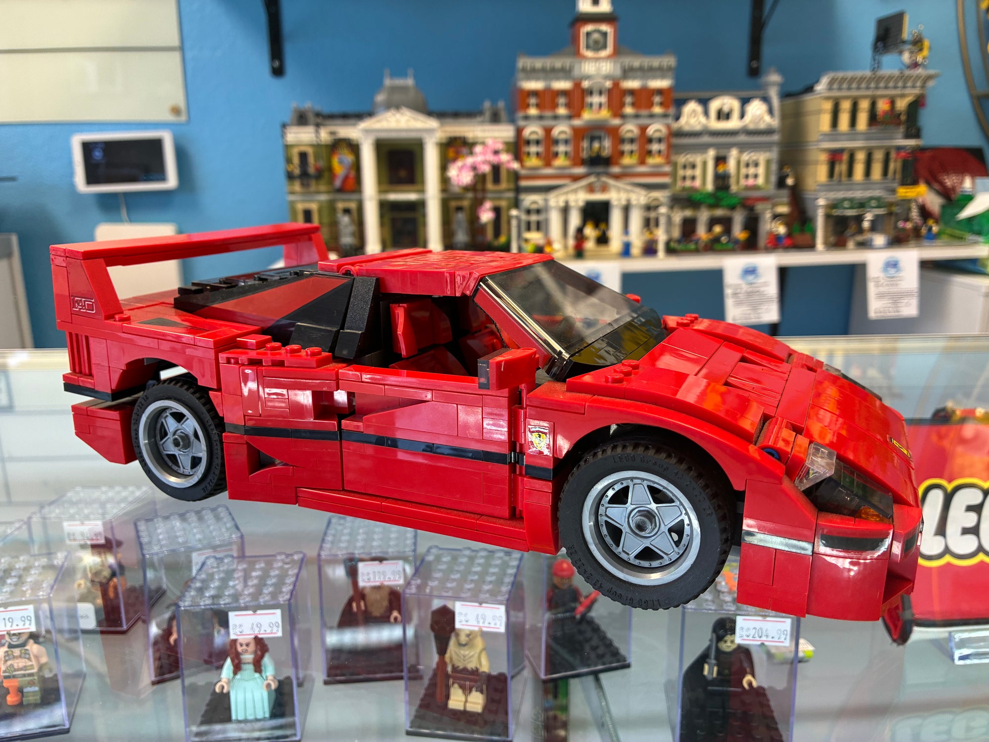 10248 Ferrari F40 *WITH LIGHT KIT* - Used