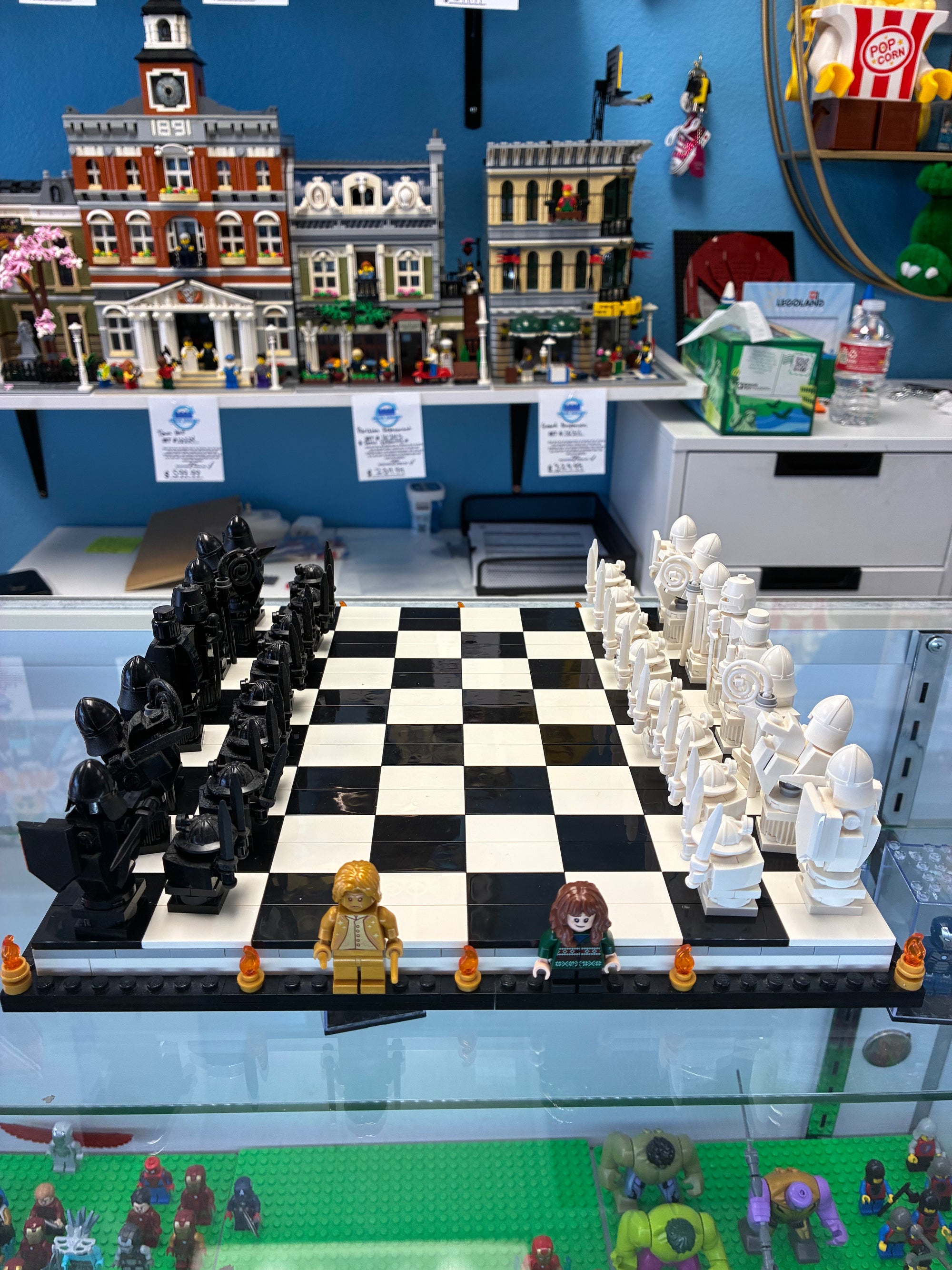 76392 Harry Potter Hogwarts Wizard’s Chess *MISSING 2 FIGS* - Used