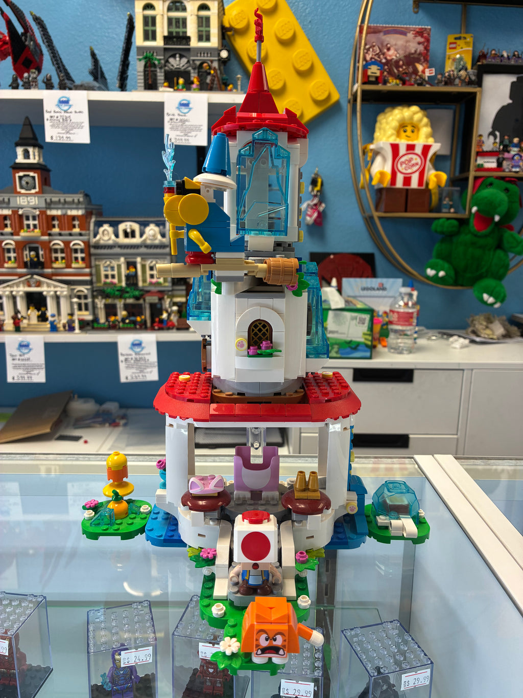 71407 Super Mario Cat Peach Suit & Frozen Tower *MISSING GLOVES* - Used