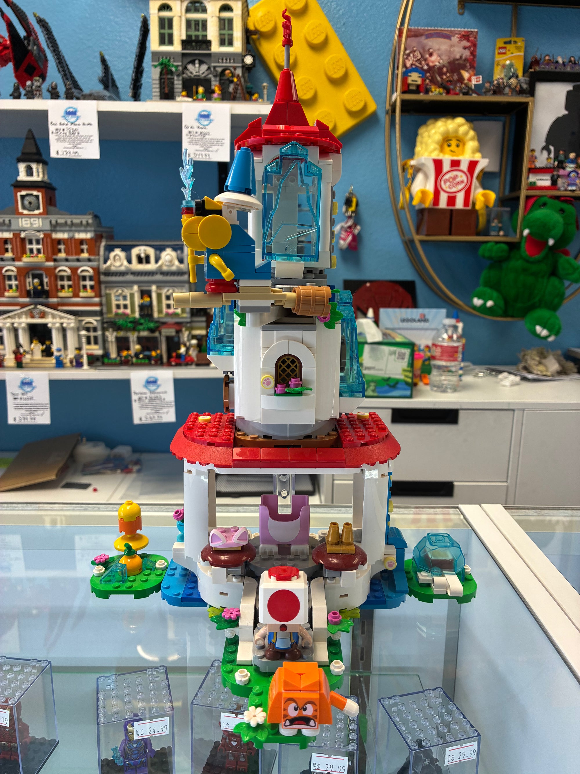 71407 Super Mario Cat Peach Suit & Frozen Tower *MISSING GLOVES* - Used